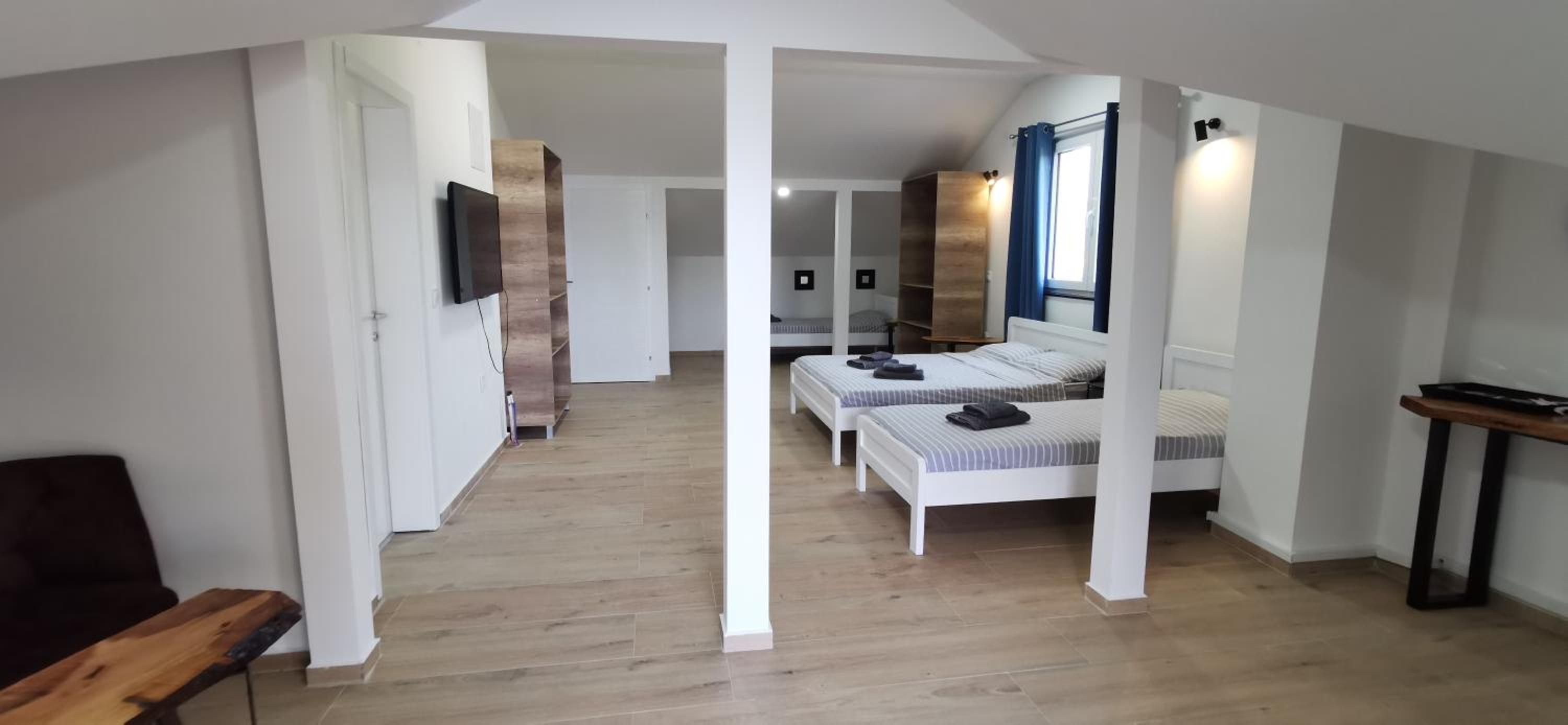 Suite with Lake View - Photo 3