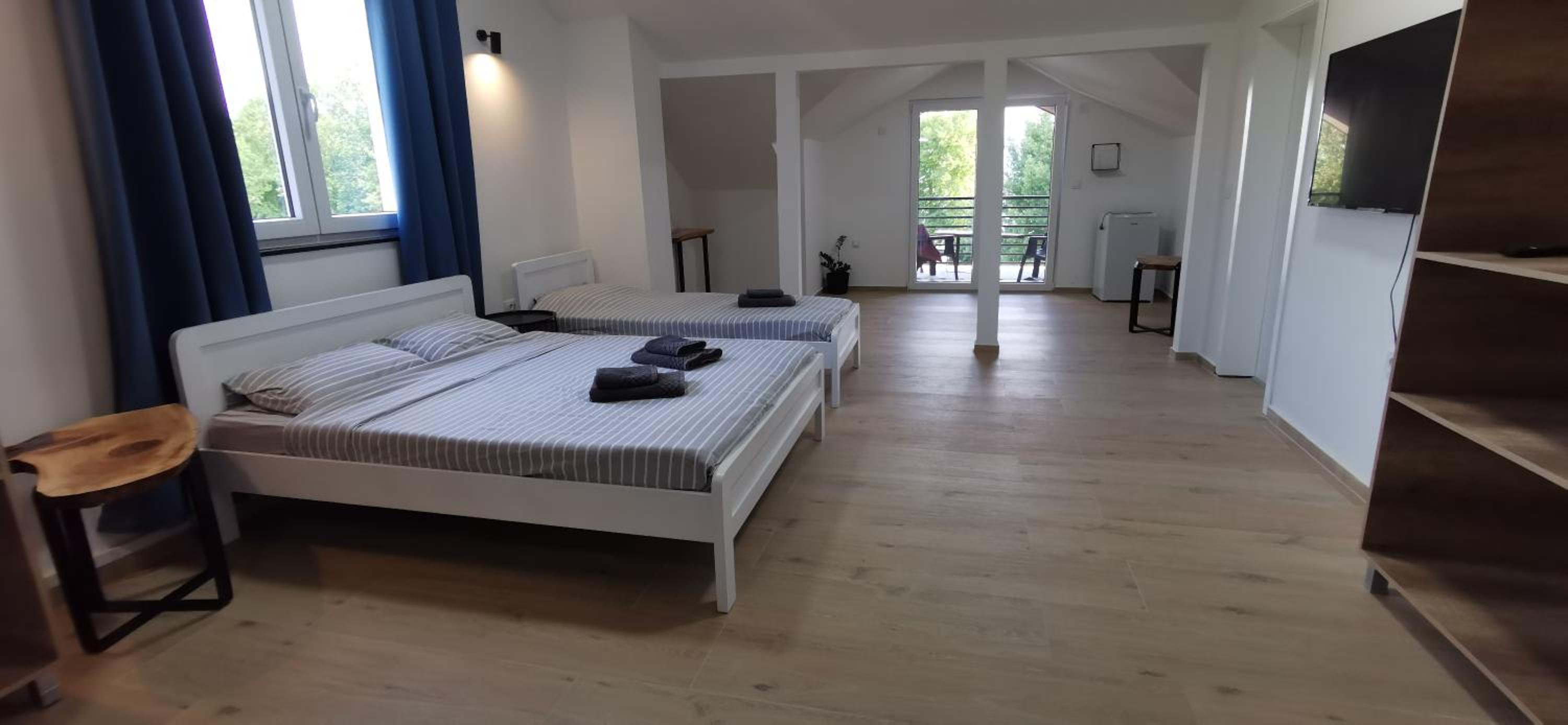 Suite with Lake View - Photo 1