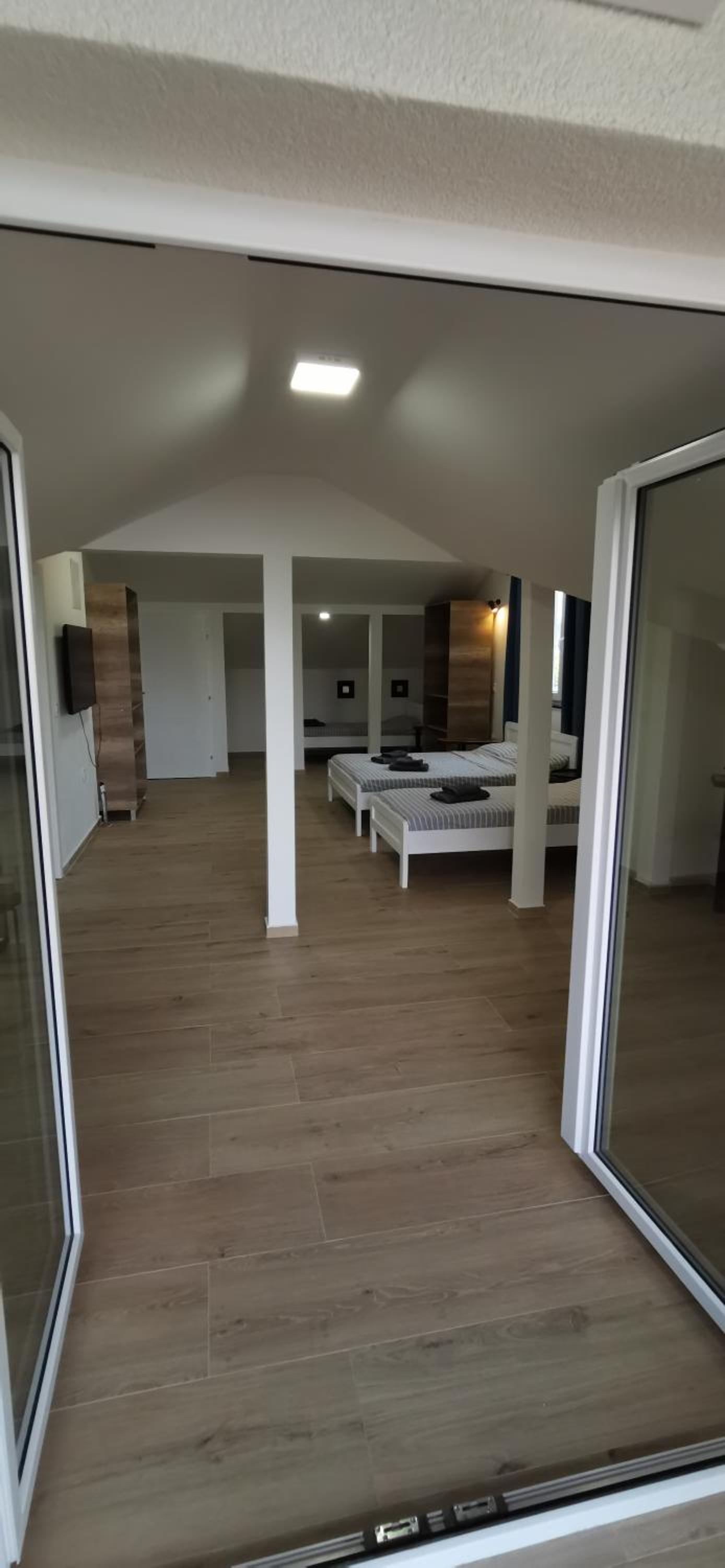 Suite with Lake View - Photo 19