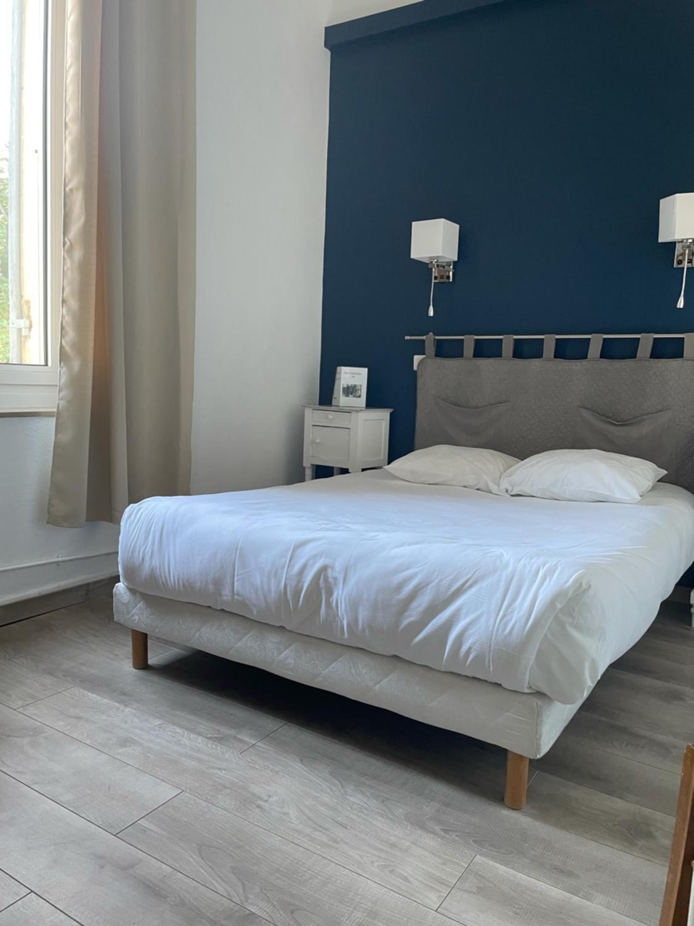 Double Room with Shower photo 2