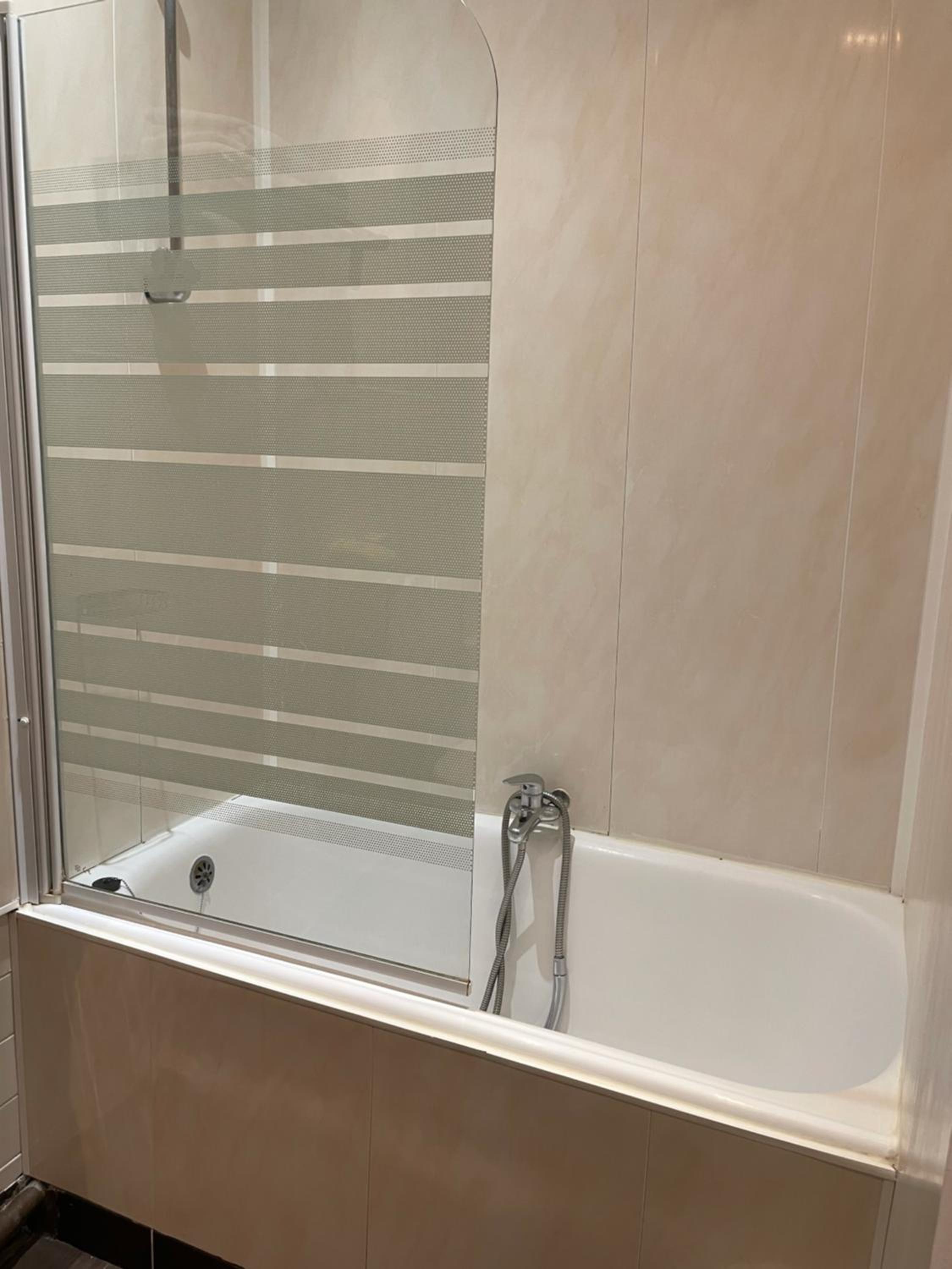 Superior Double Room With Bath photo 3