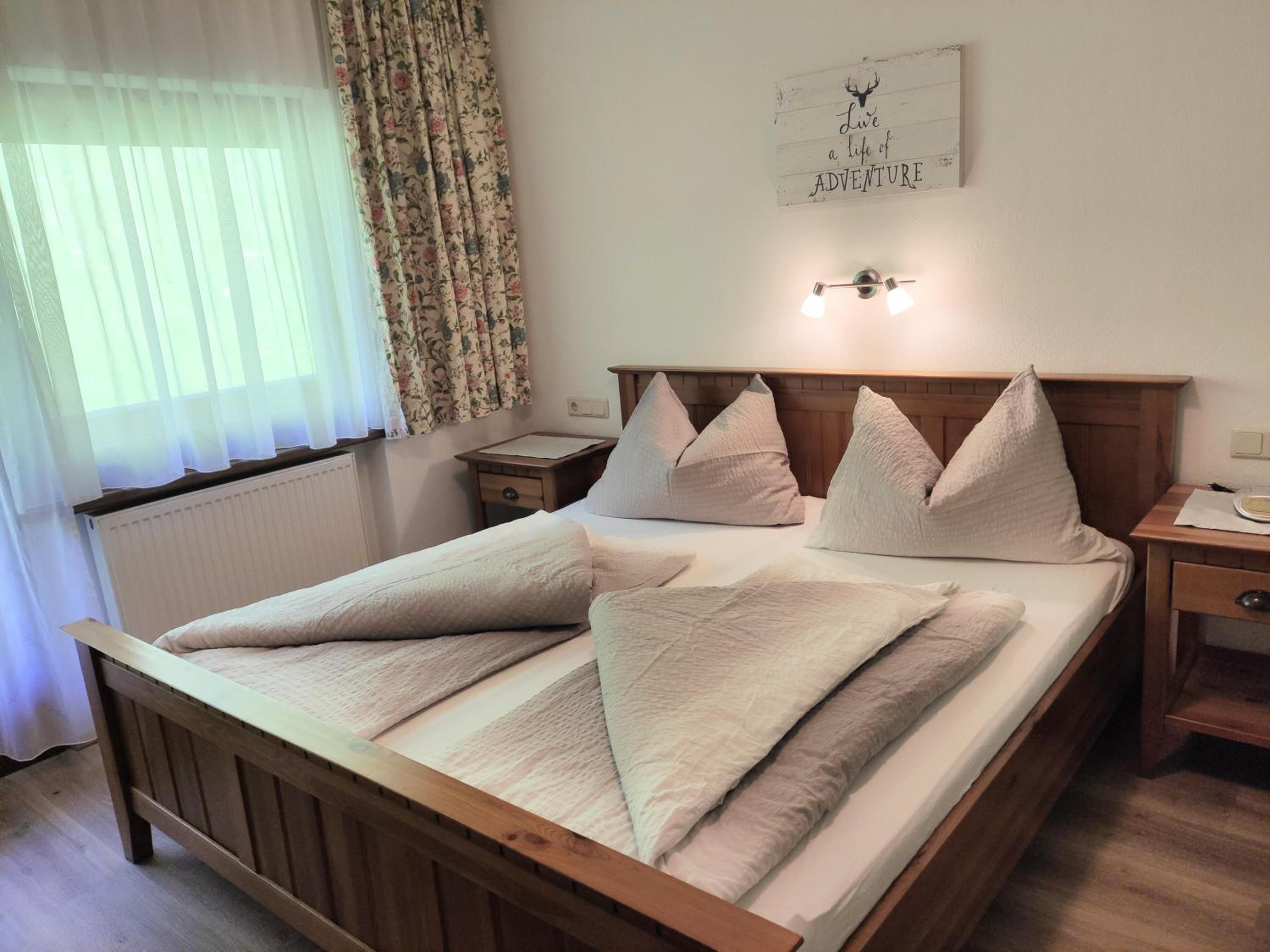 Double Room with Private Bathroom photo 2