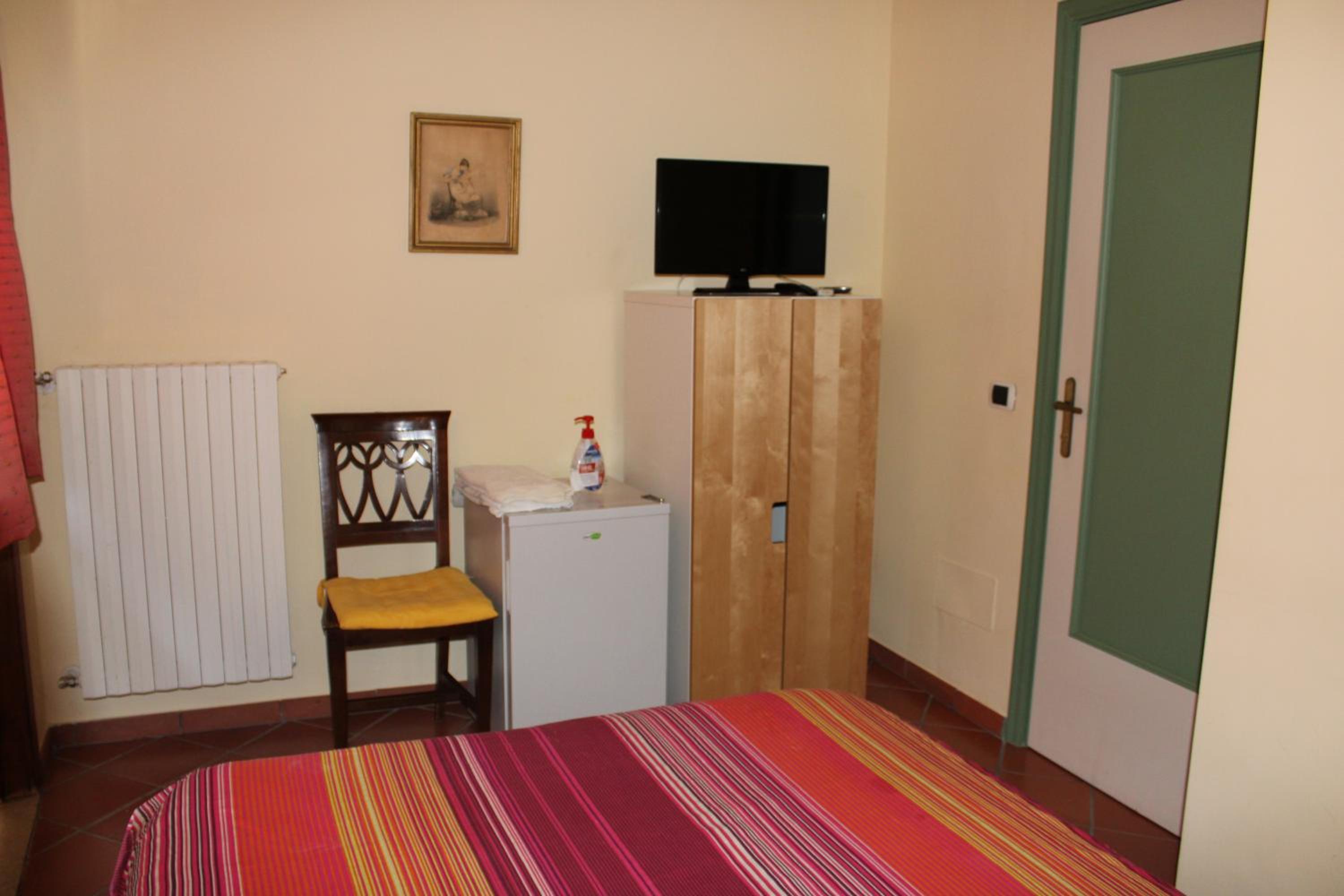 Double Room - Photo 4