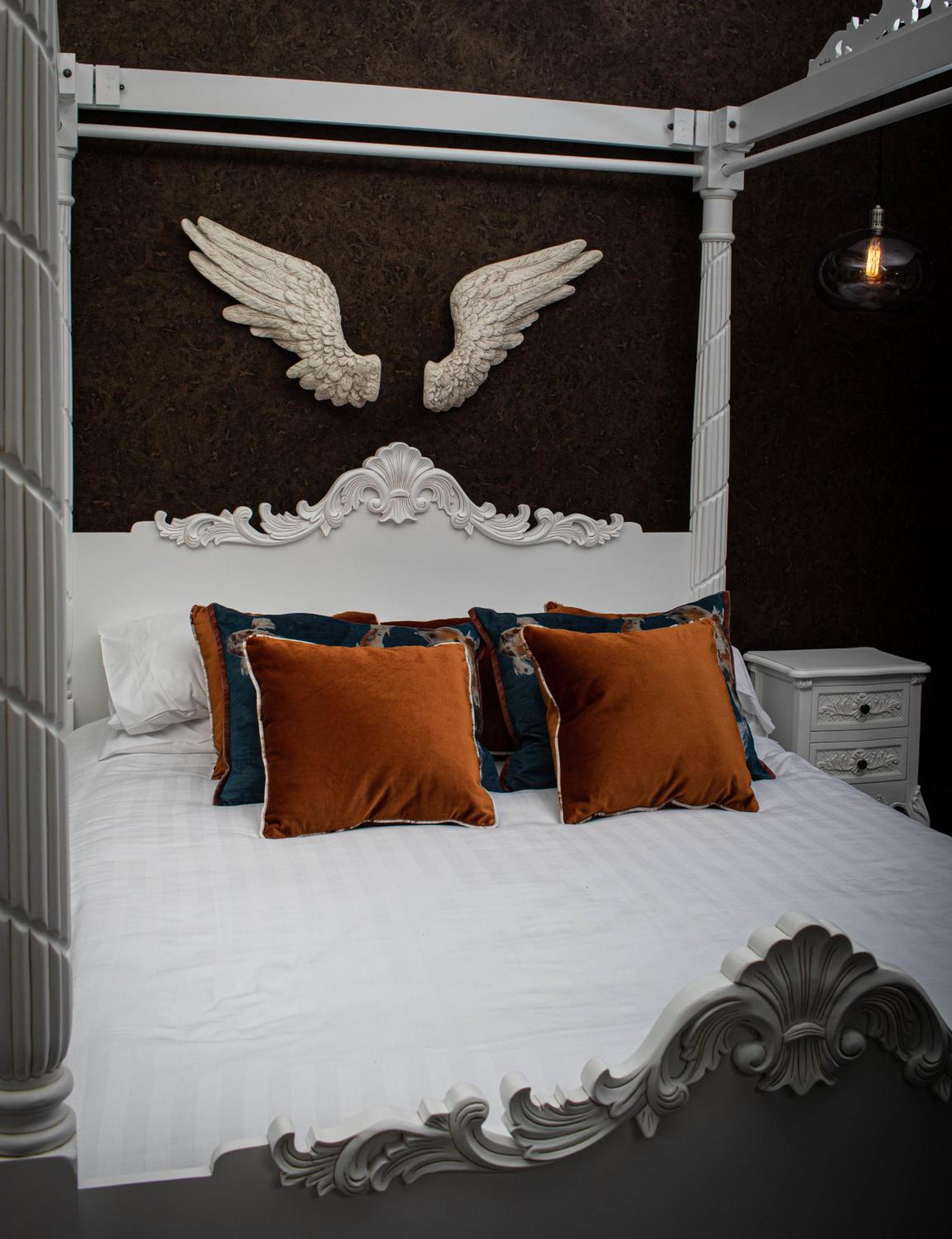 Double Room with Private Bathroom - Photo 10