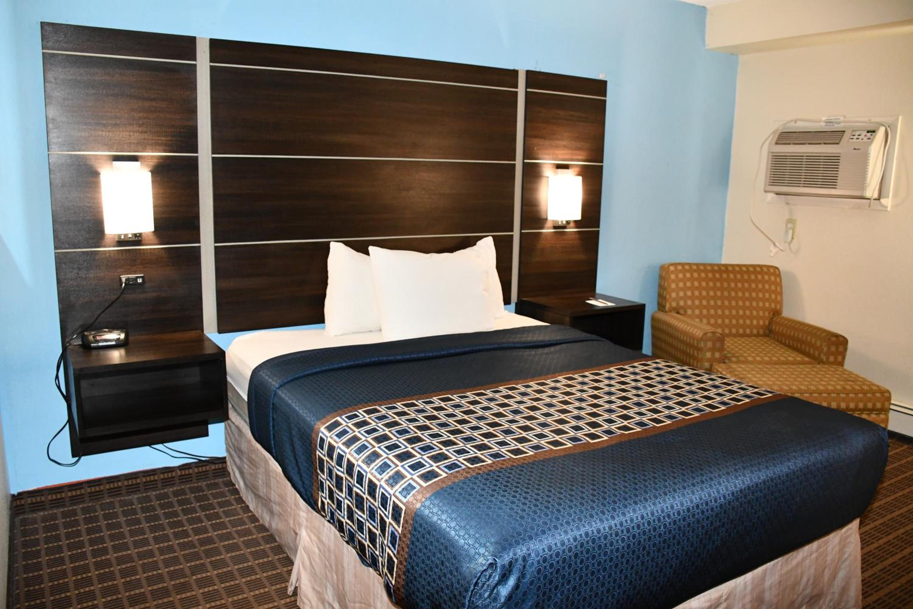 Queen Room - Photo 3