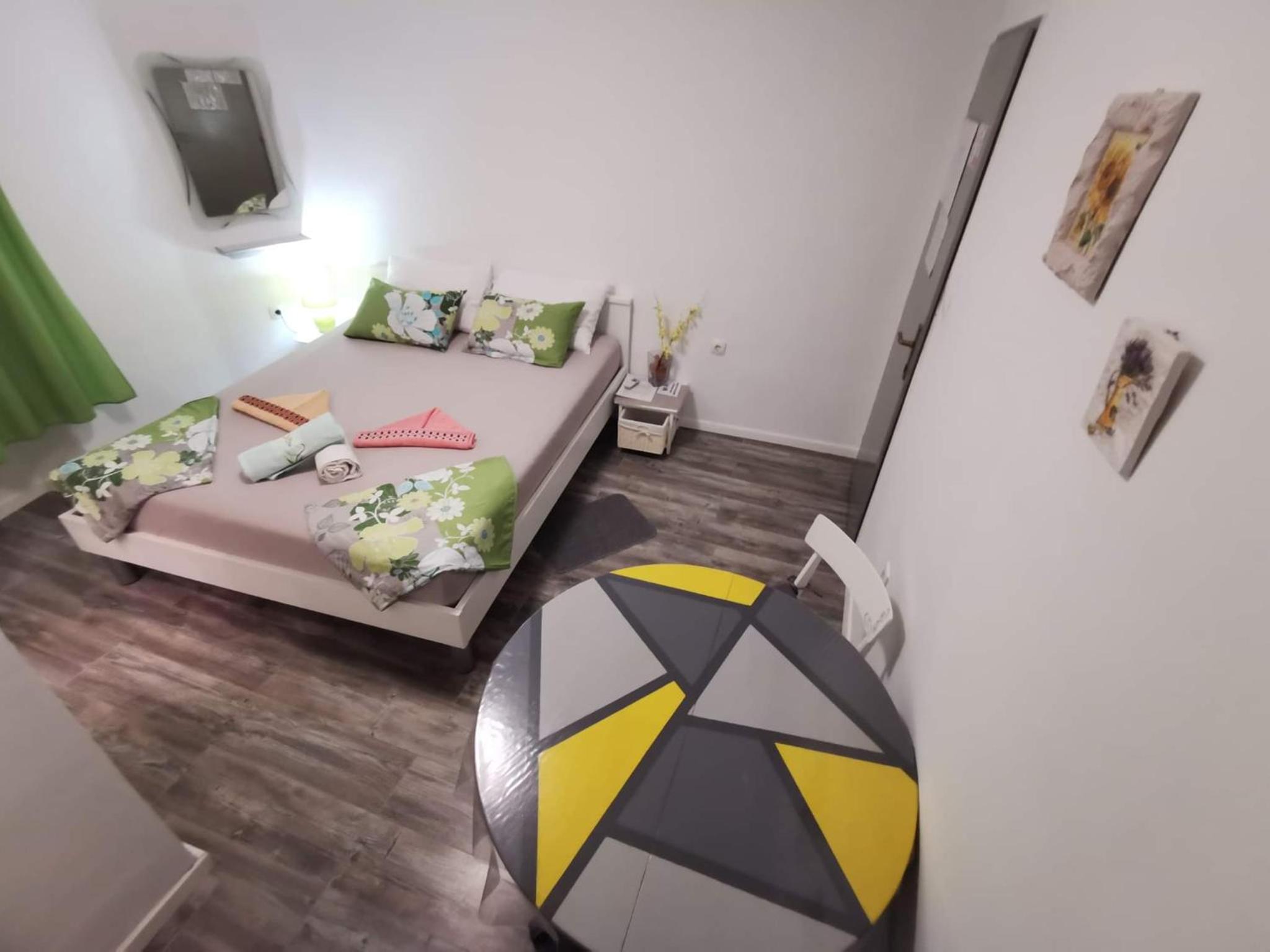 Double Room - Photo 16