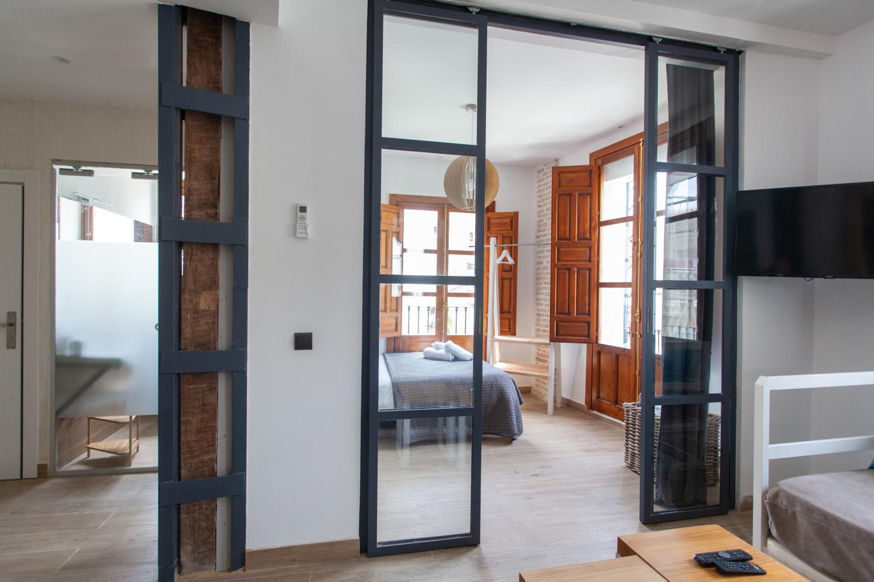 Superior Apartment - Photo 11