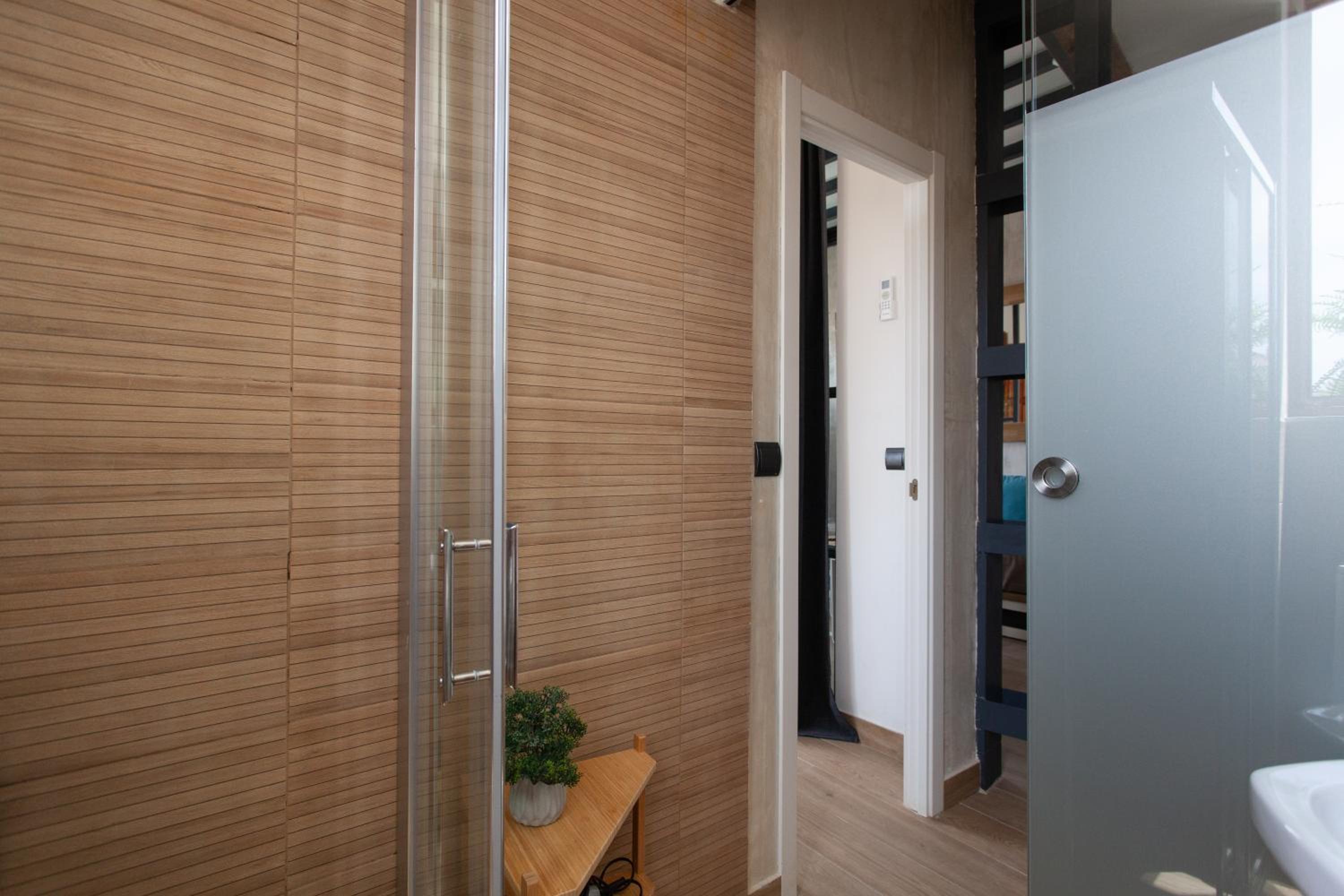 Superior Apartment - Photo 16