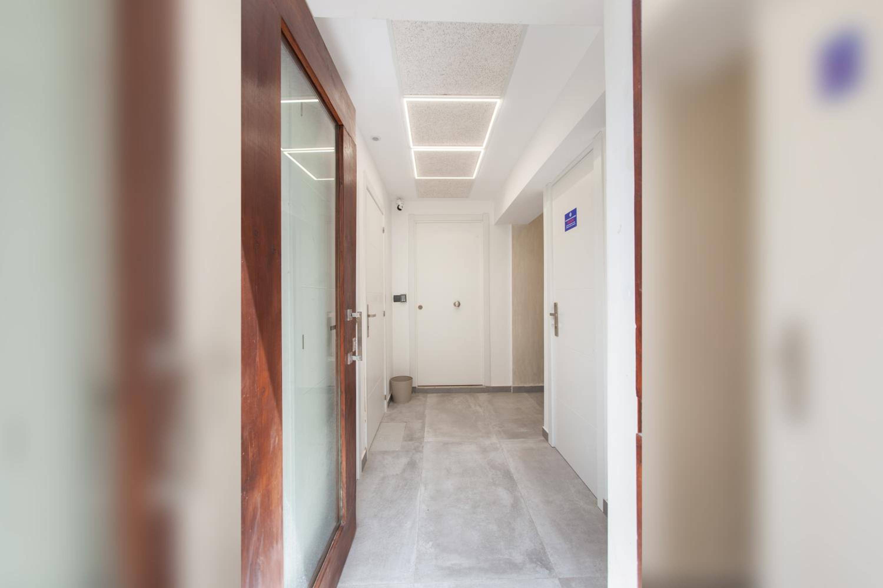 Apartment - Ground Floor - Photo 1