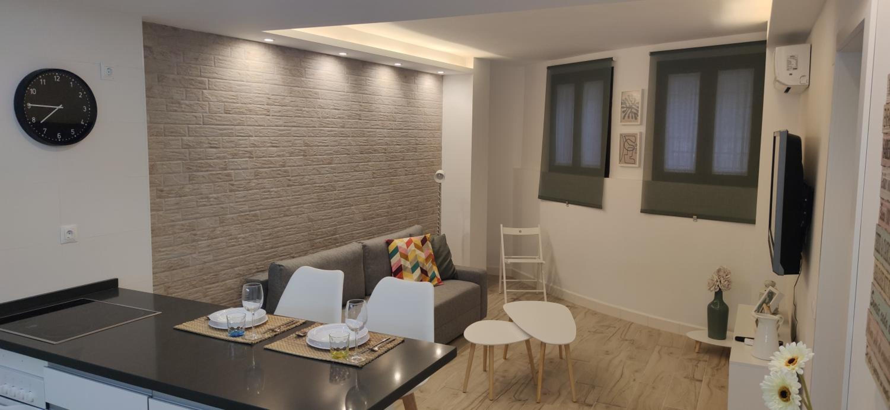 One-Bedroom Apartment - Photo 1