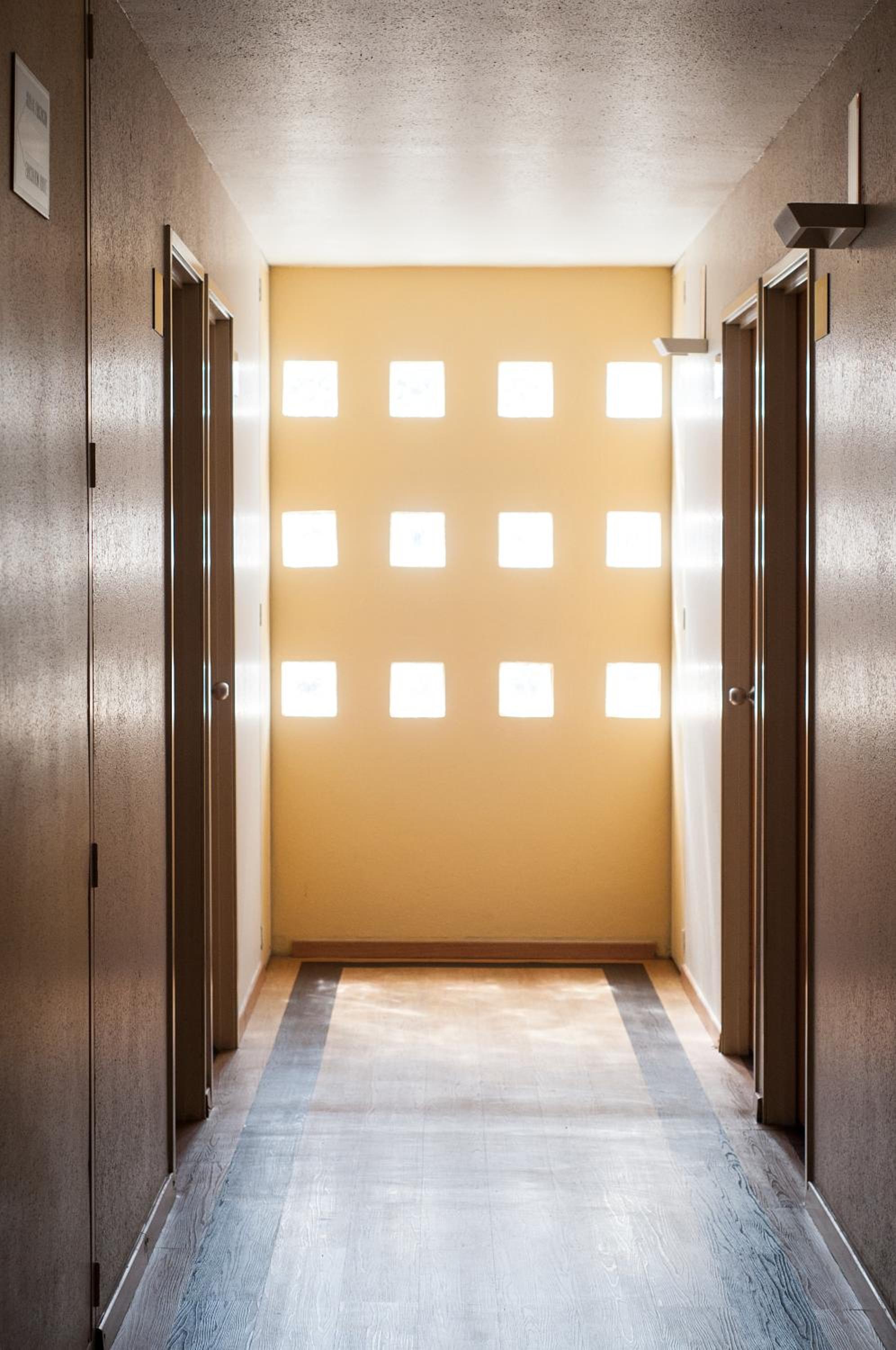 Twin Room - Photo 13