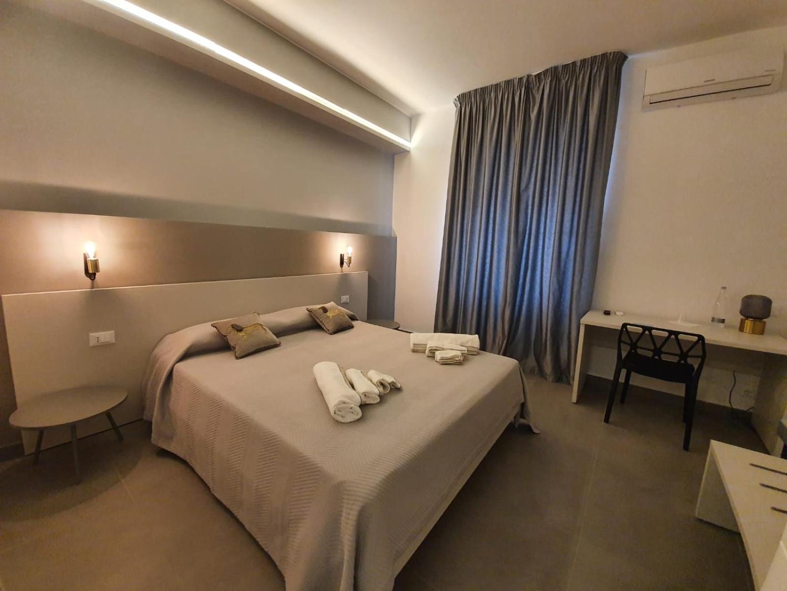 Double Room - Photo 1