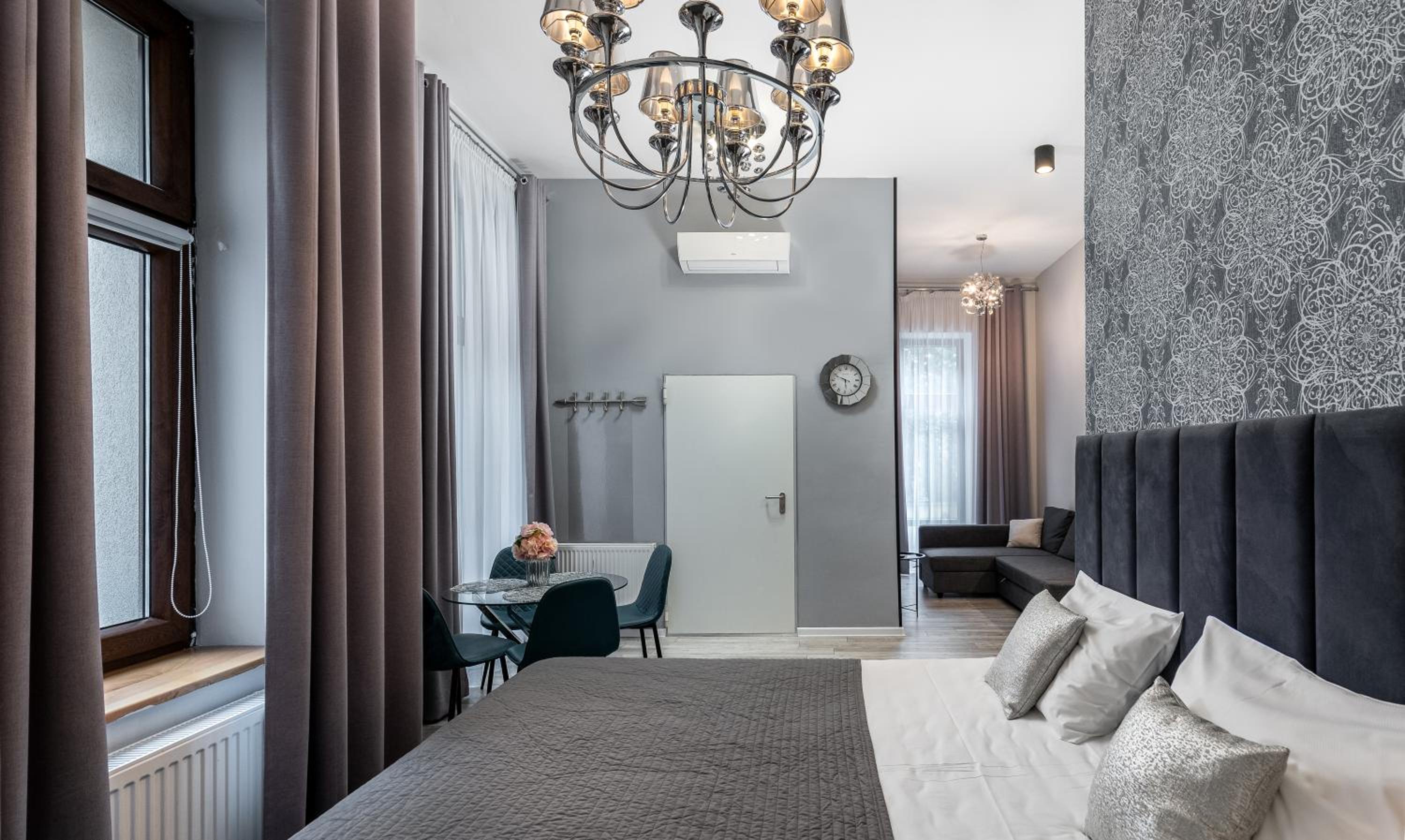 Deluxe Suite | King-size bed | 40m2 Terrace | A/C photo 3