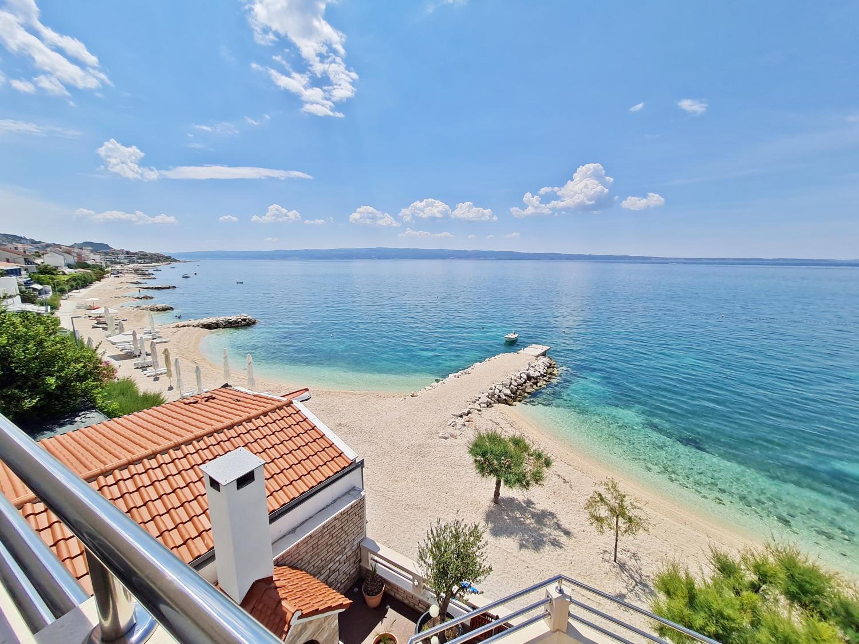 Double Room with Sea View and Balcony - Photo 8