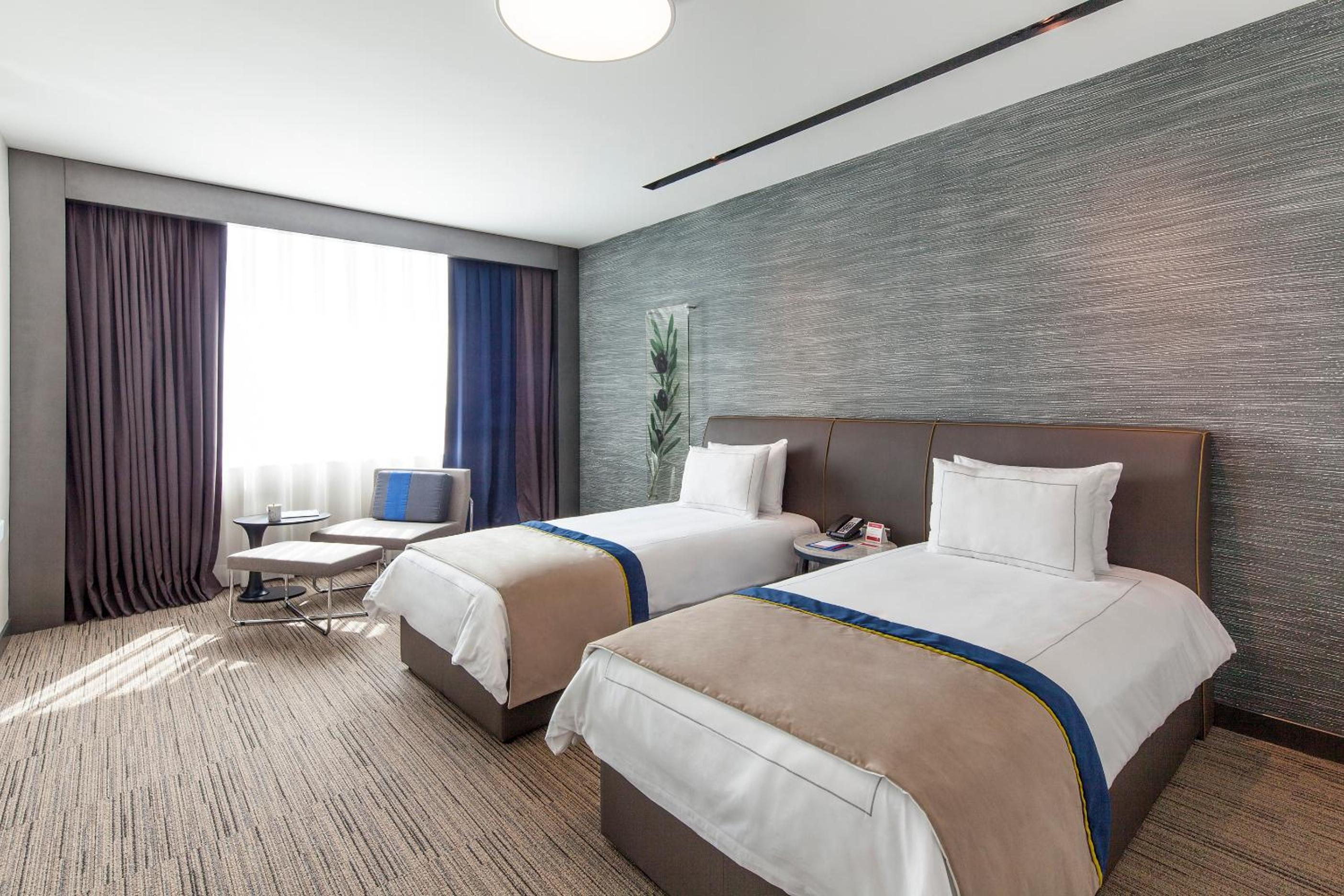 Twin Room - Non-Smoking