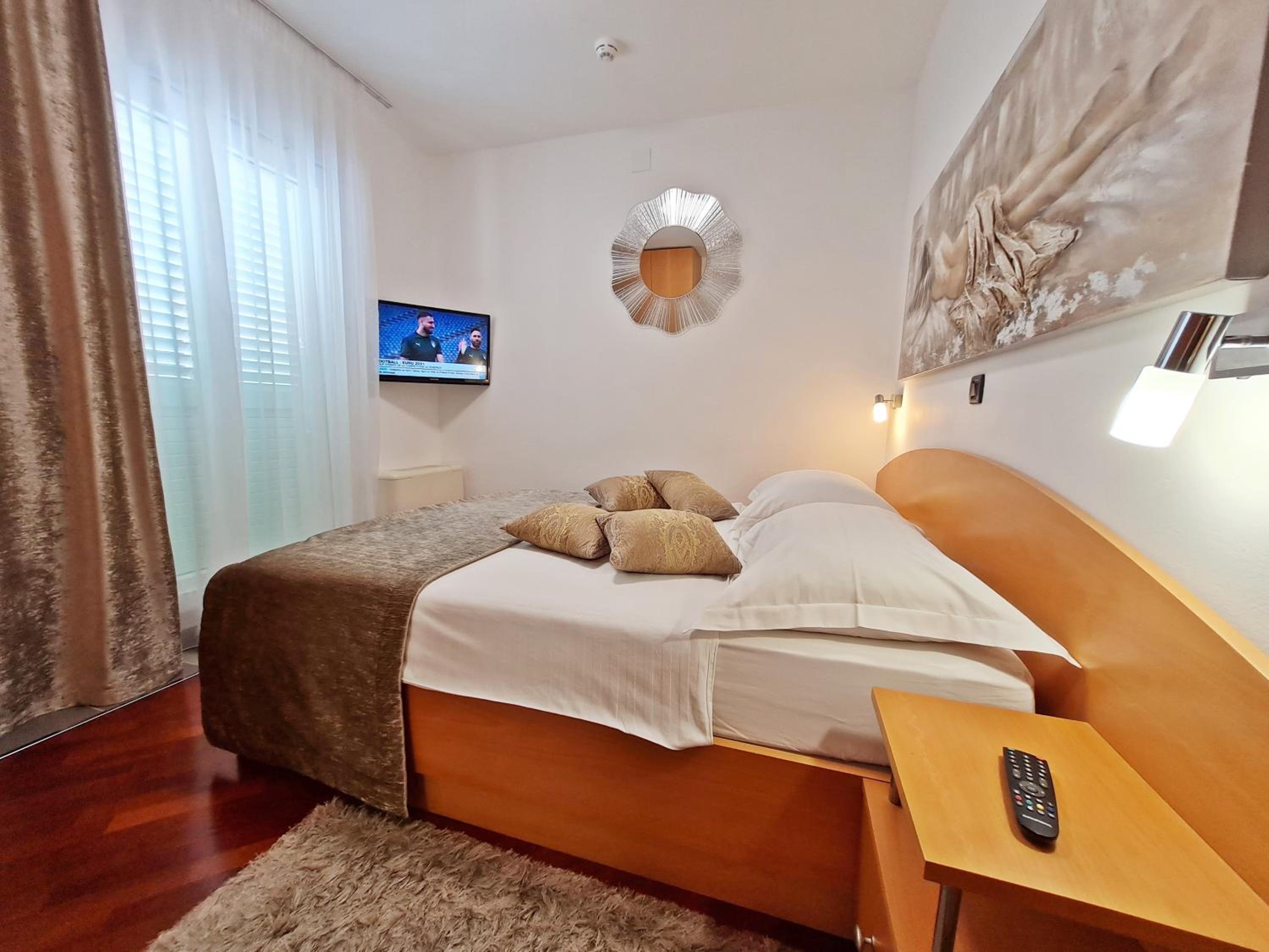Comfort Suite with Sea View - Photo 2