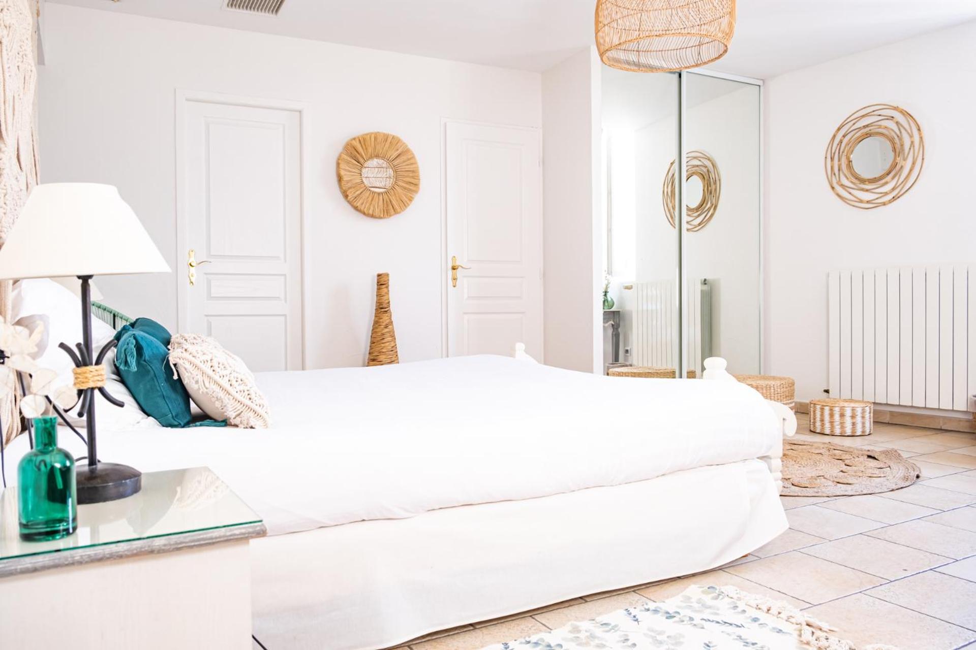Deluxe Triple Room - Photo 1