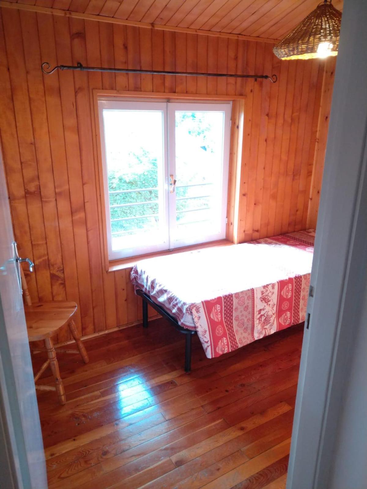 Apartment with Mountain View