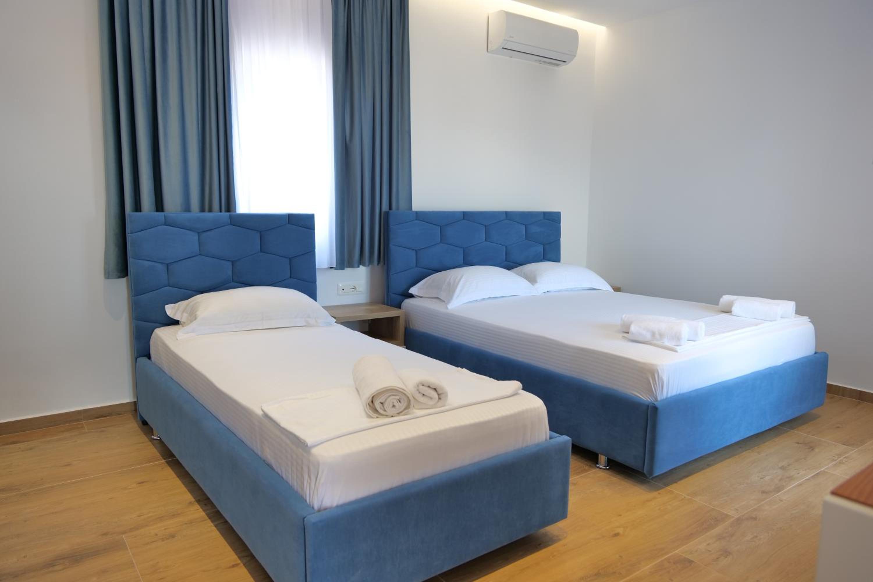 Triple Room with Balcony photo 1