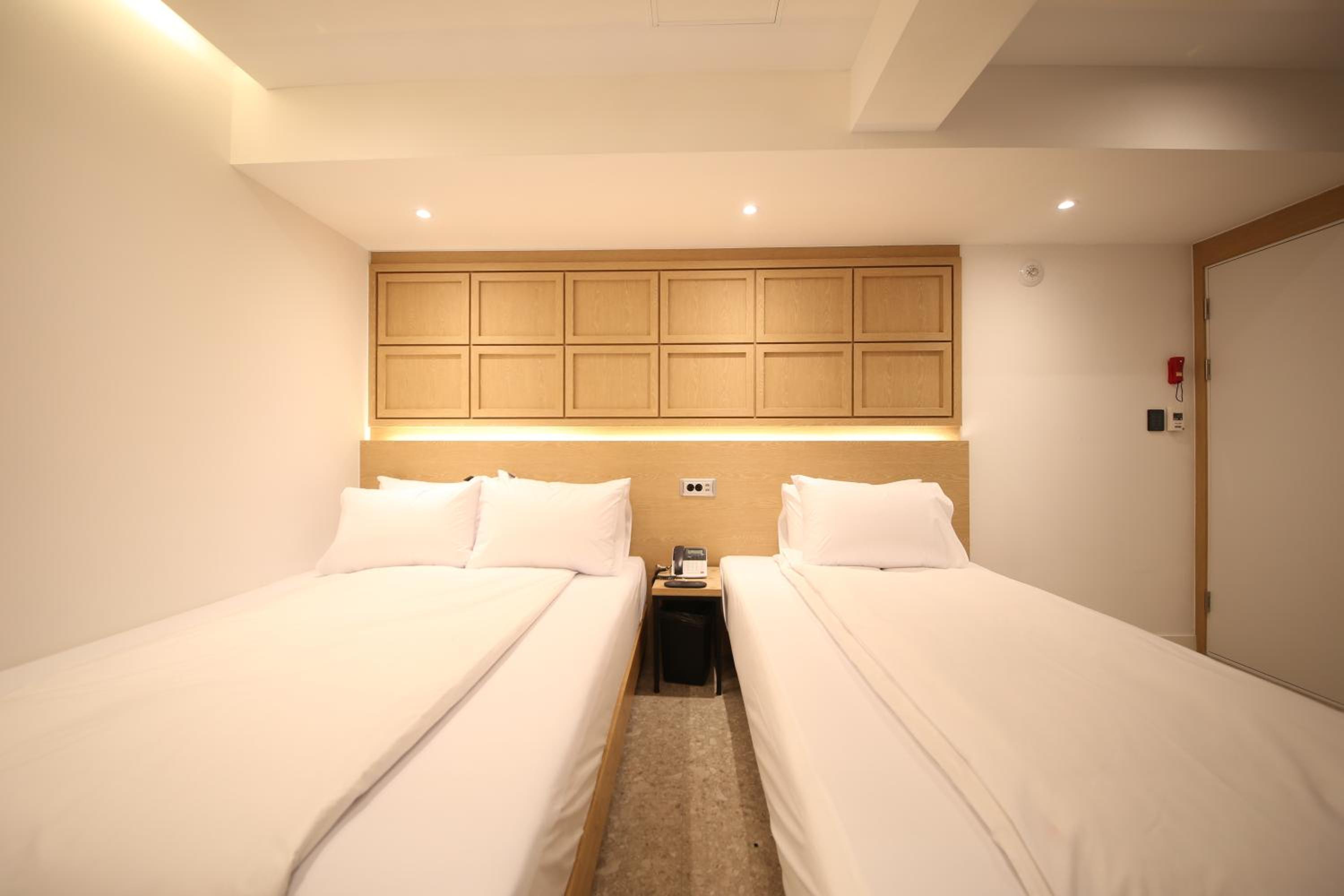 Deluxe Twin Room - Photo 4