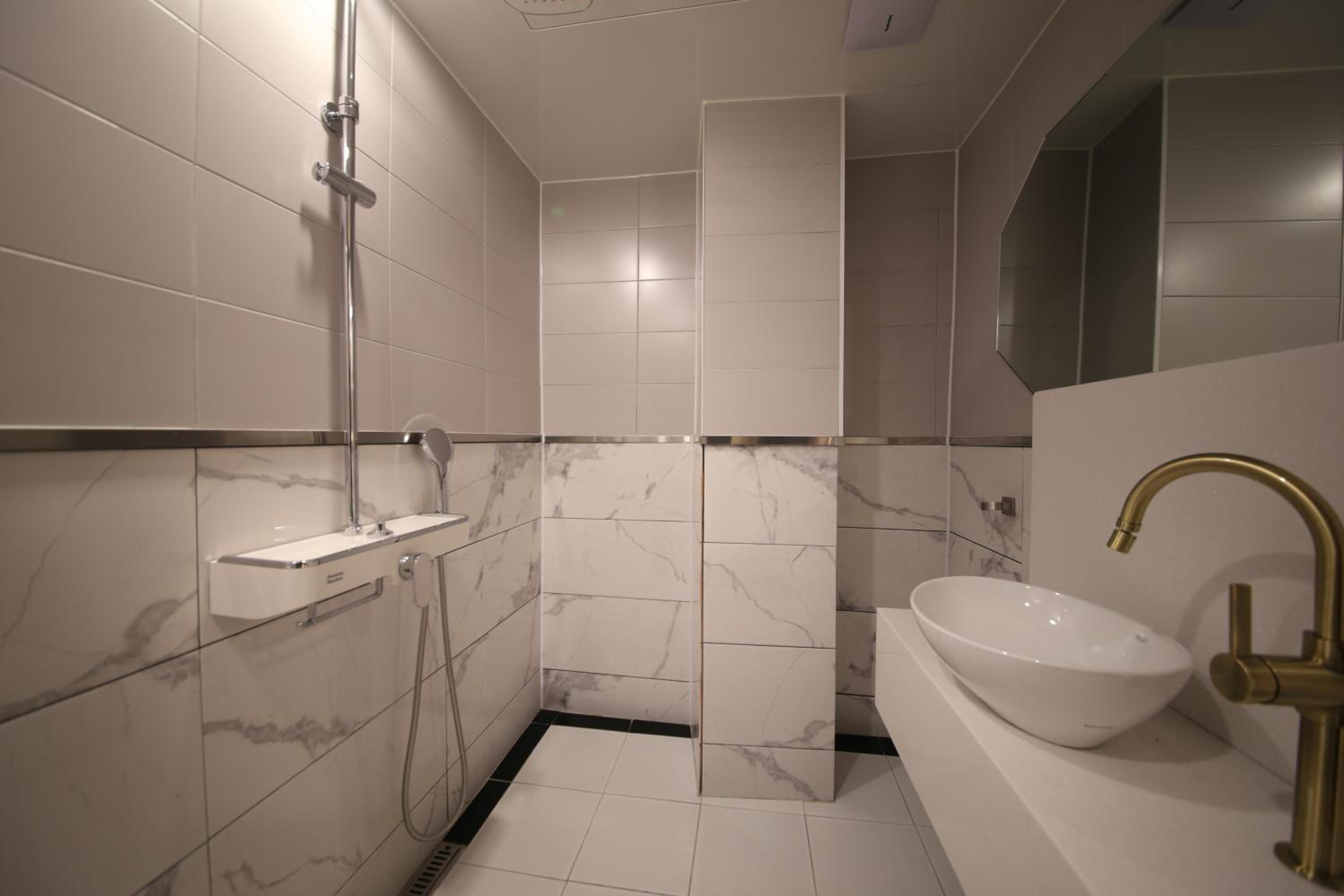 Deluxe Twin Room - Photo 6