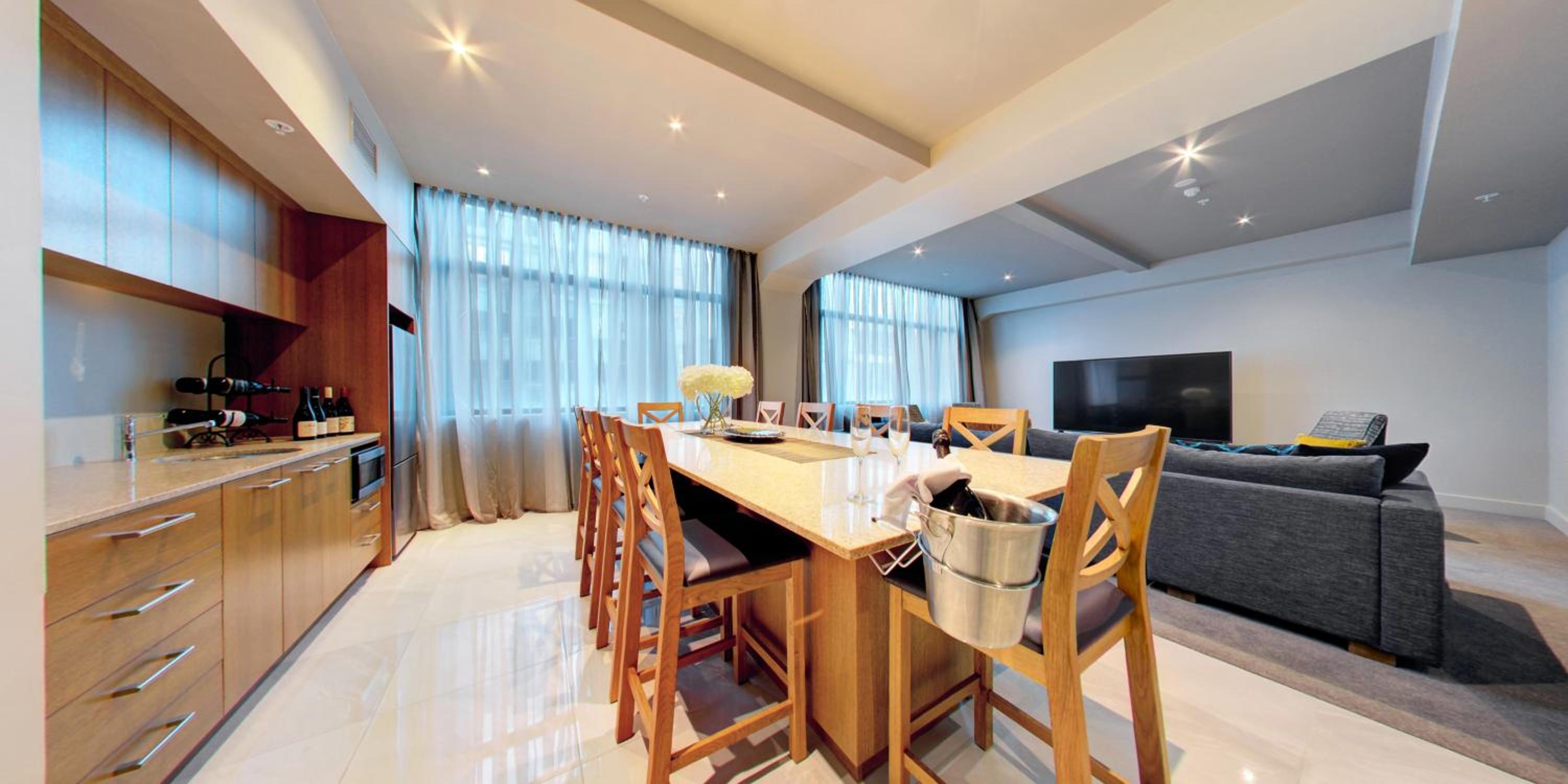 Four-Bedroom Suite thumbnail 5