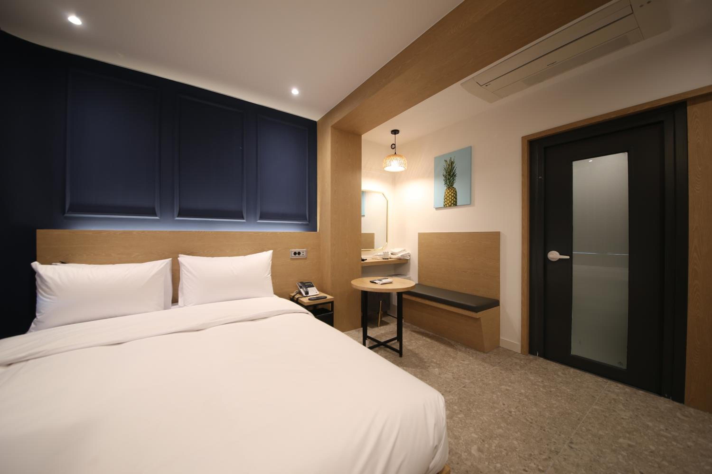 Deluxe Double Room - Photo 5