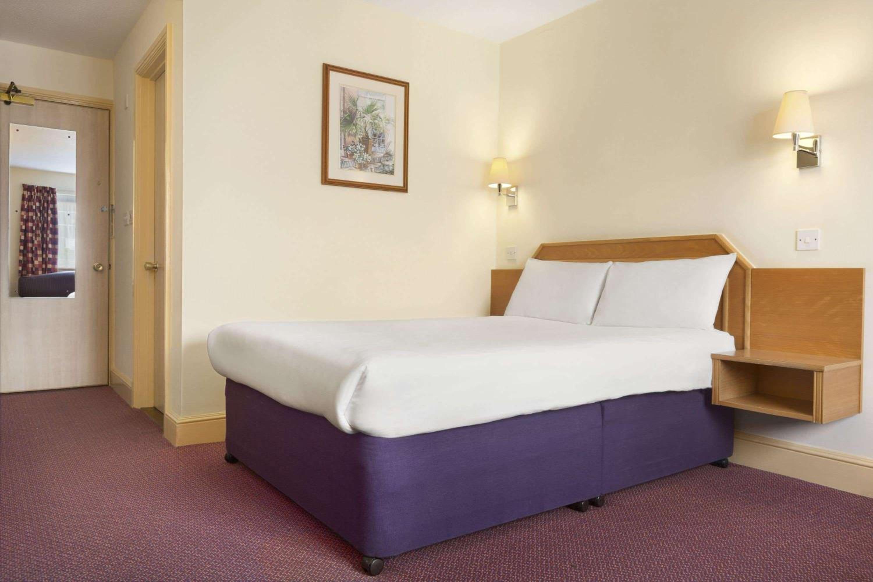 Double Room with Two Double Beds - Photo 1