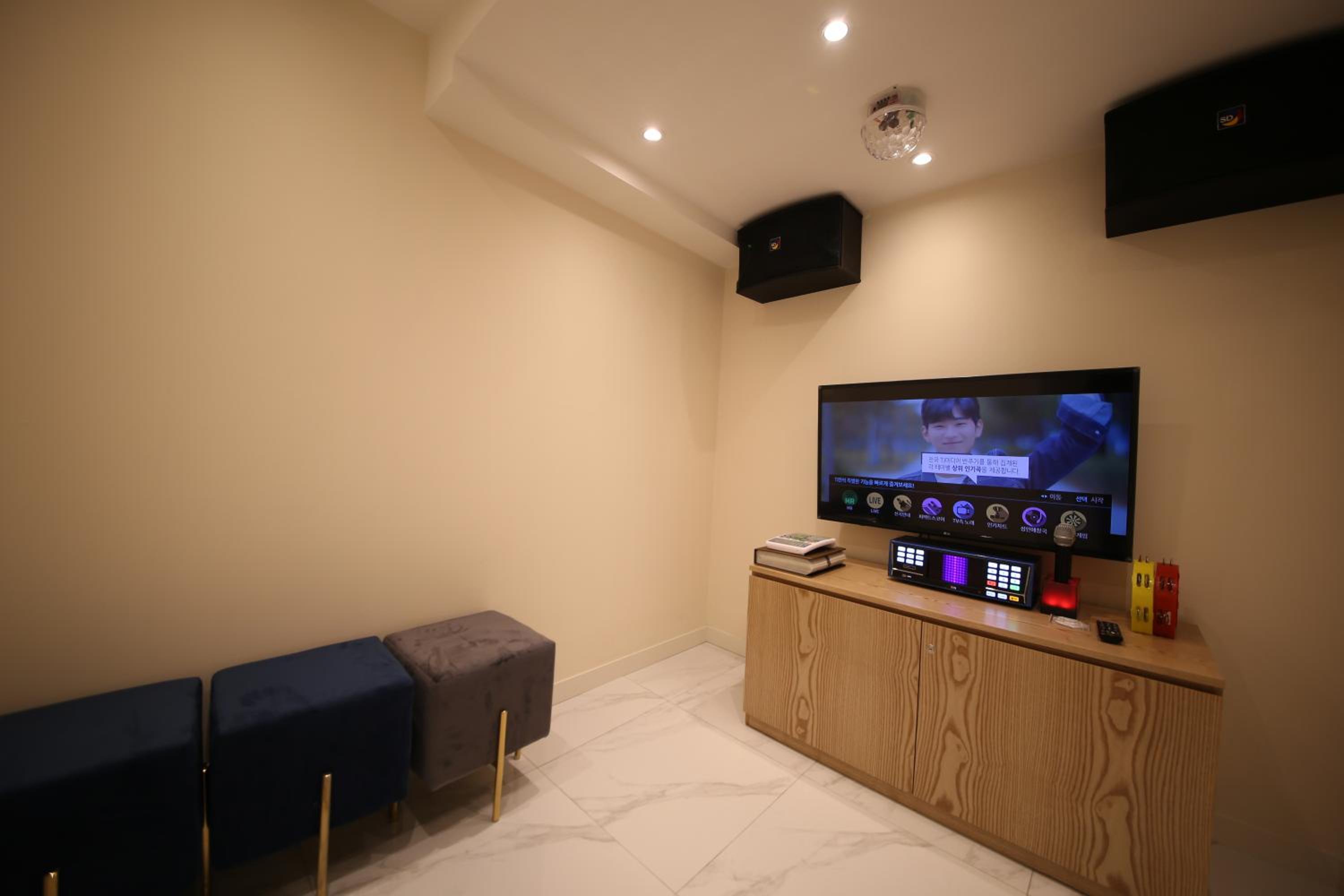 Family Suite - Photo 8
