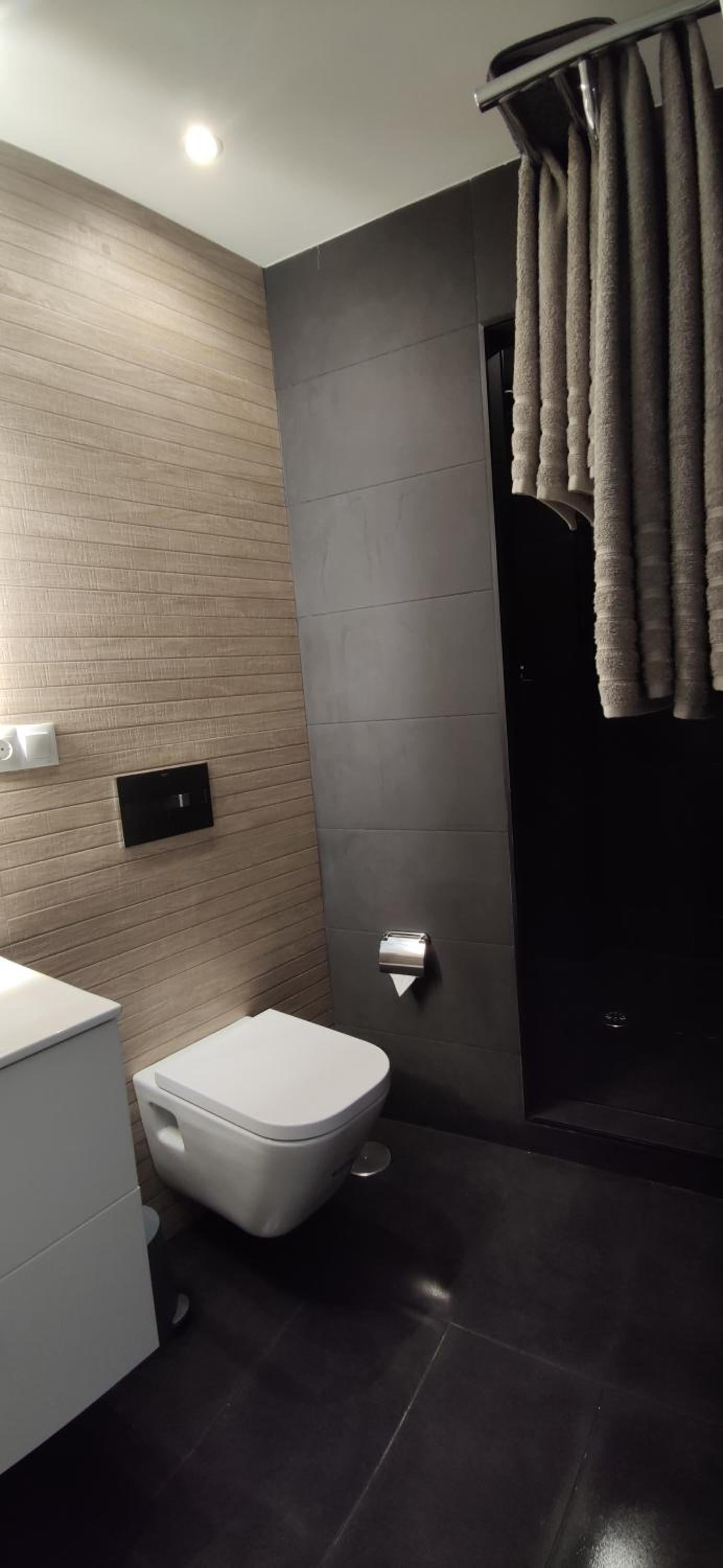 One-Bedroom Apartment - Photo 19