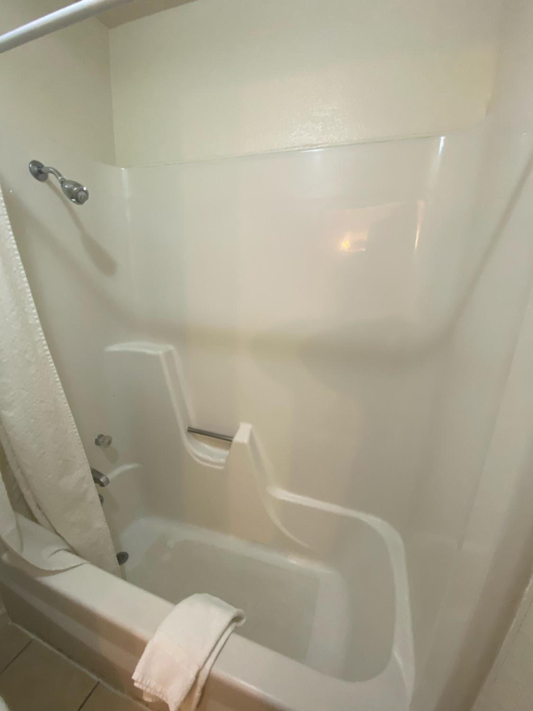 Double Room - Photo 3