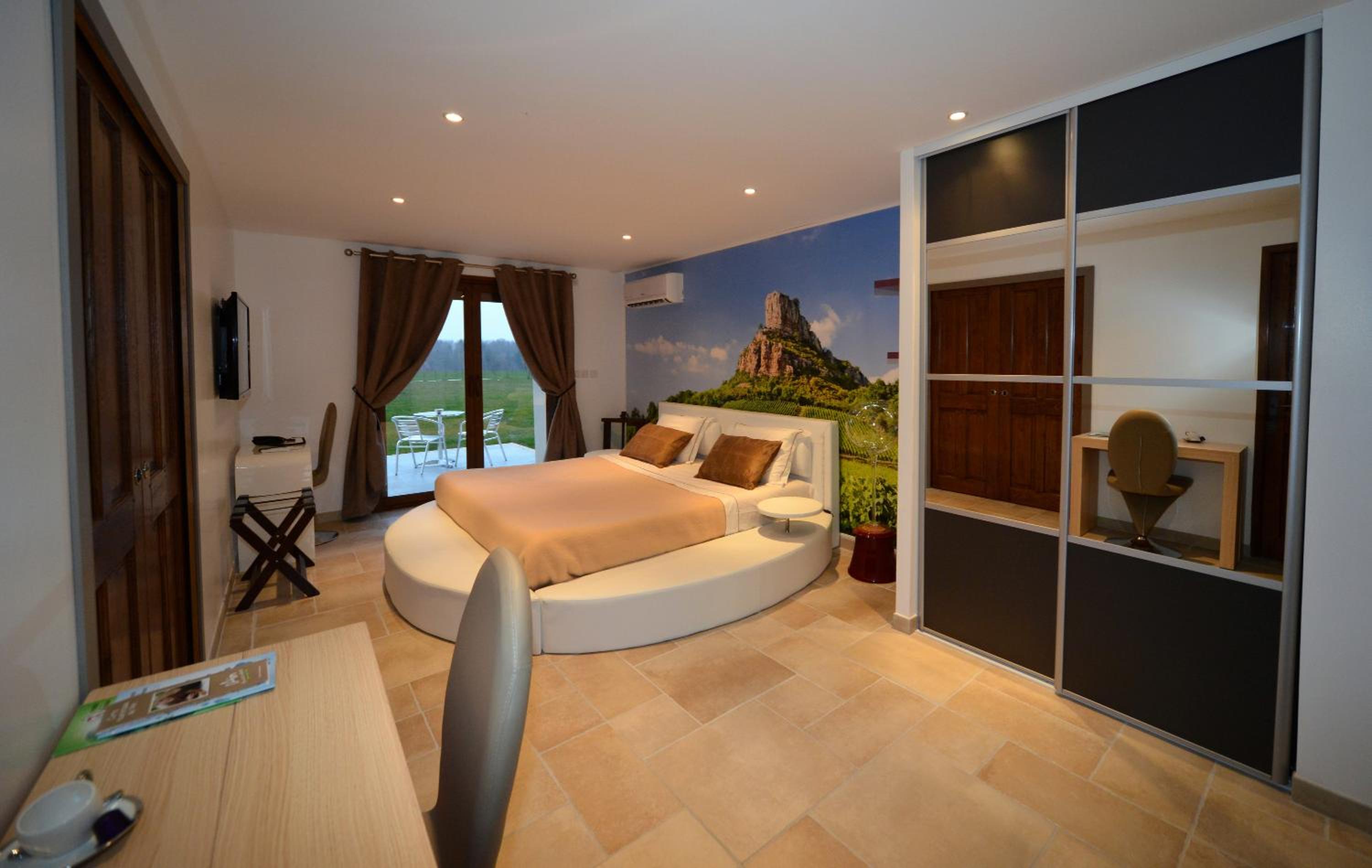 Double Room with Private External Bathroom photo 1
