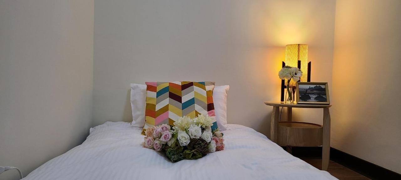 Two-Bedroom Suite - Photo 17