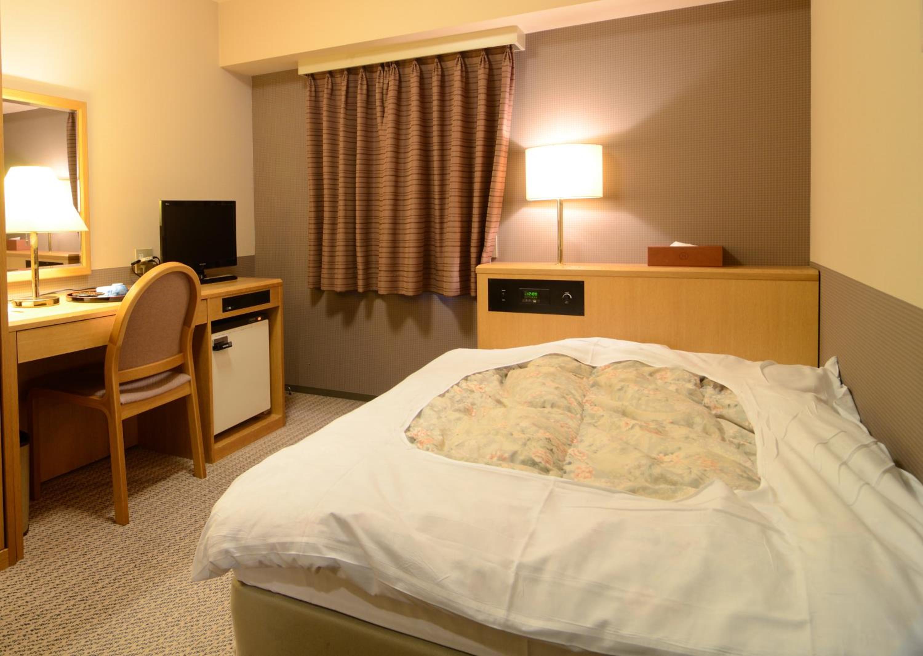 Single Room - Non-Smoking photo 2