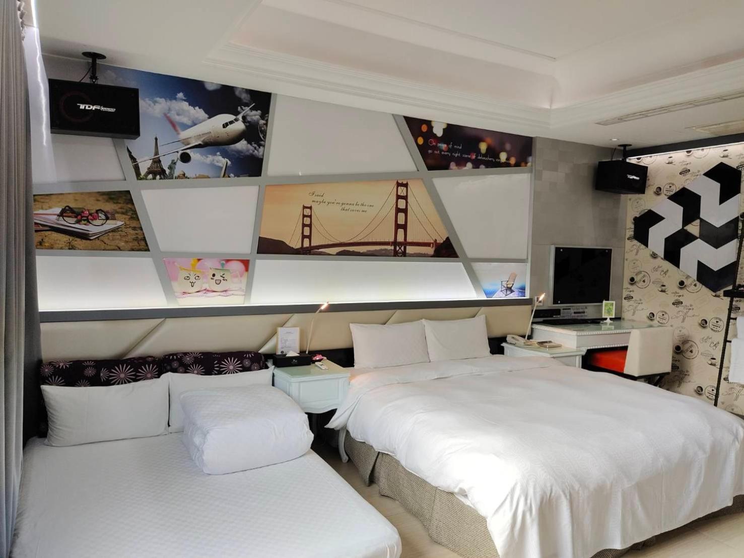 Economy Quadruple Room photo 2