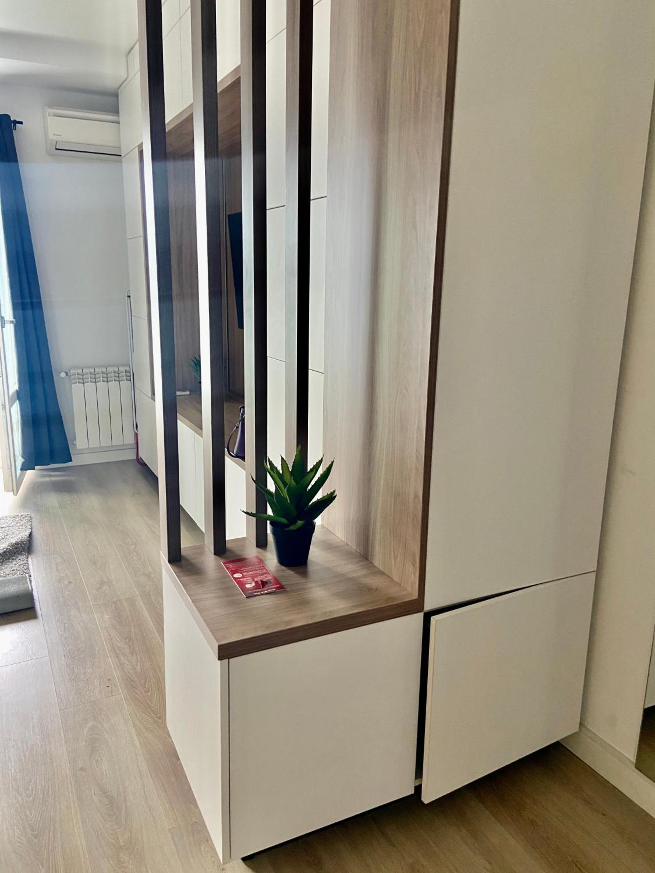 Studio Apartment - Photo 8