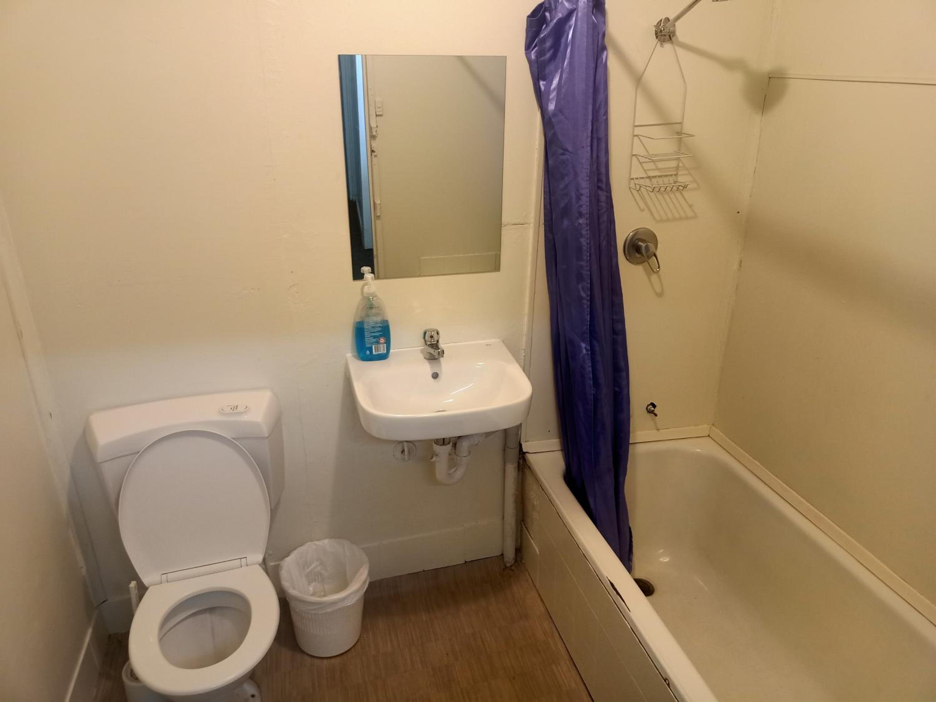 Triple Room with Shared Bathroom photo 3