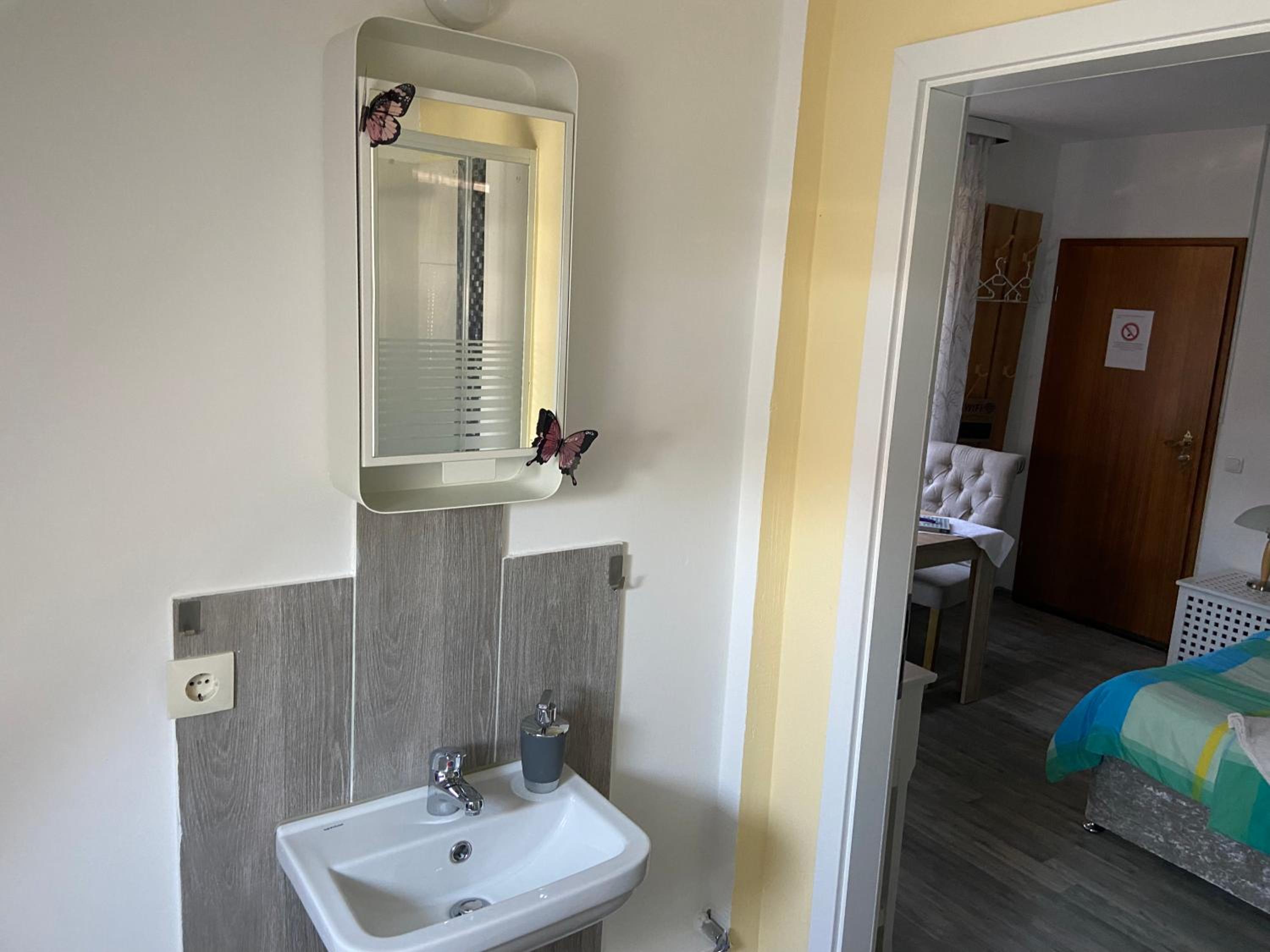 Apartment - Photo 17
