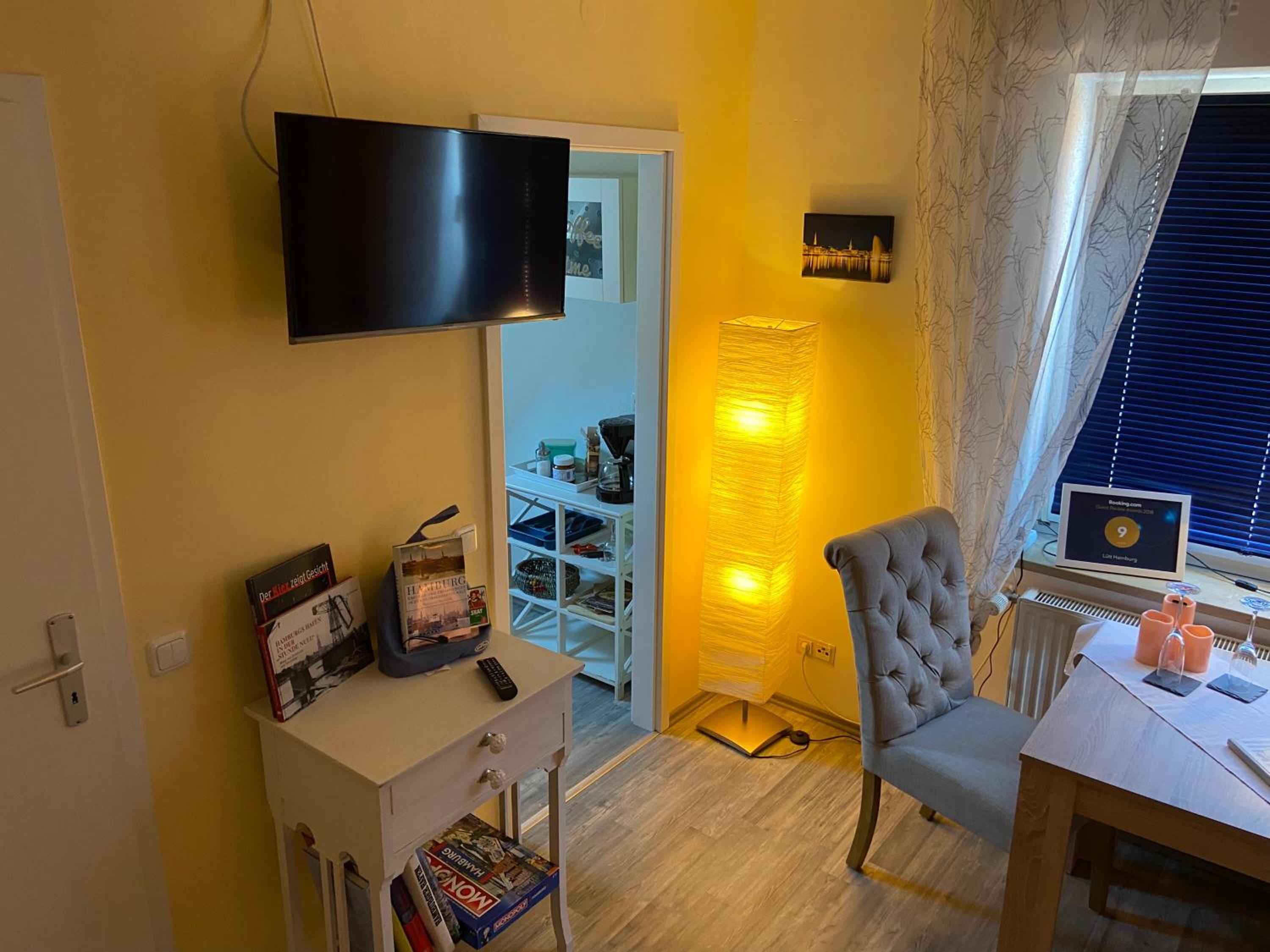 Apartment - Photo 4