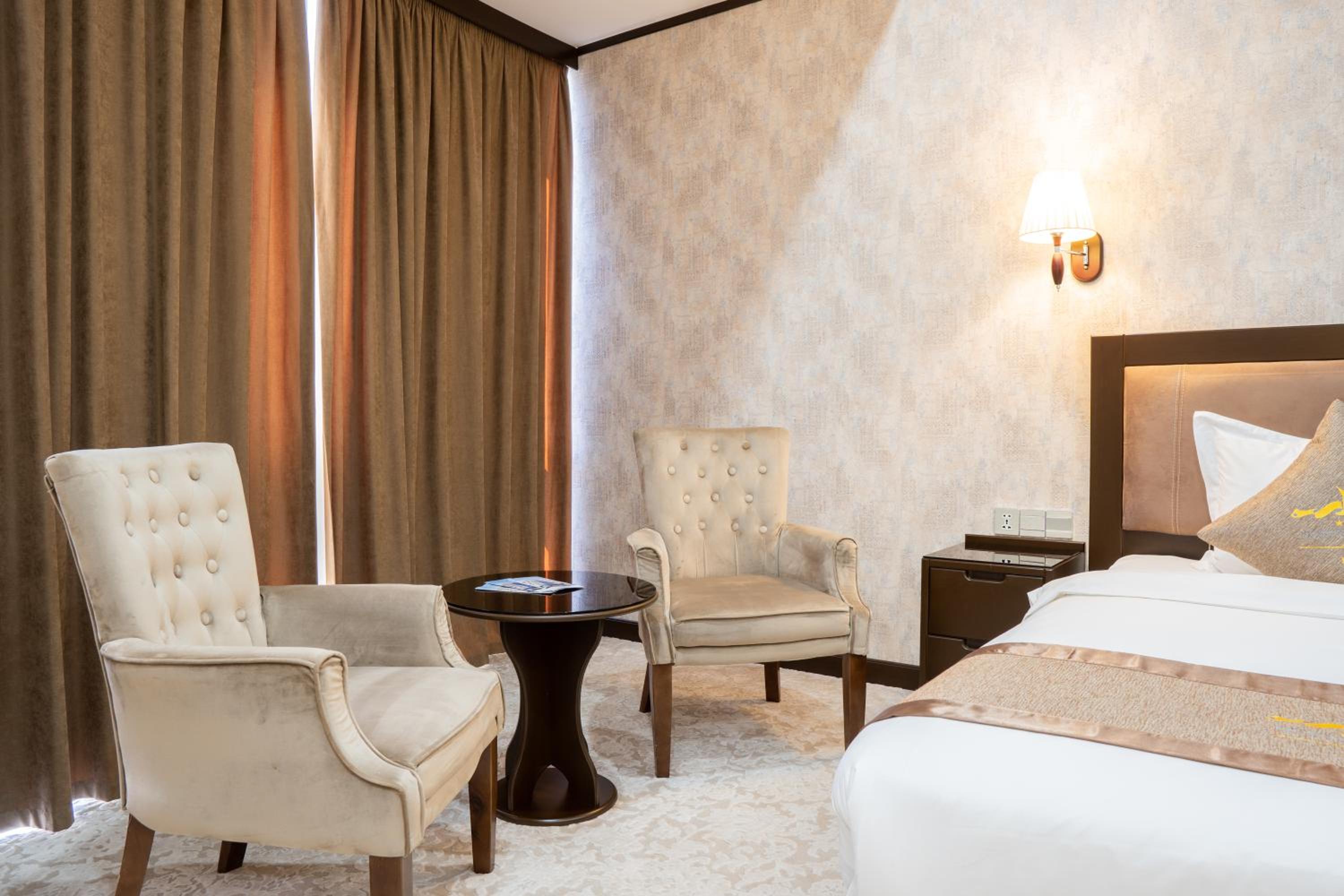 Deluxe Double or Twin Room - Photo 4
