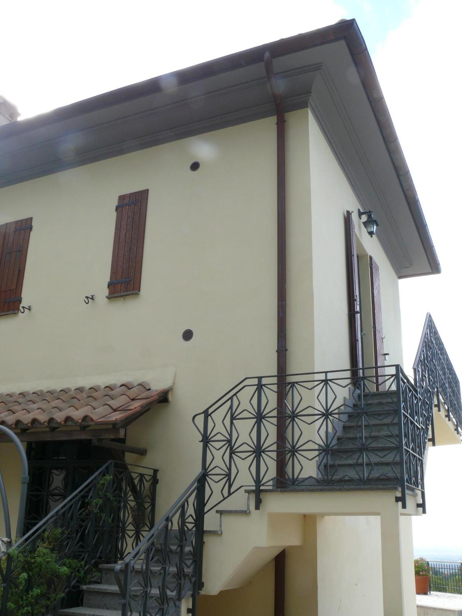 One-Bedroom Apartment with Panoramic View photo 2