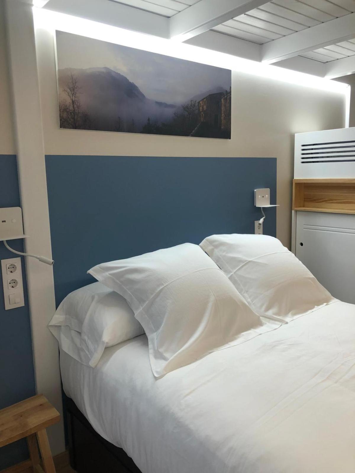 One-Bedroom Apartment - Photo 28