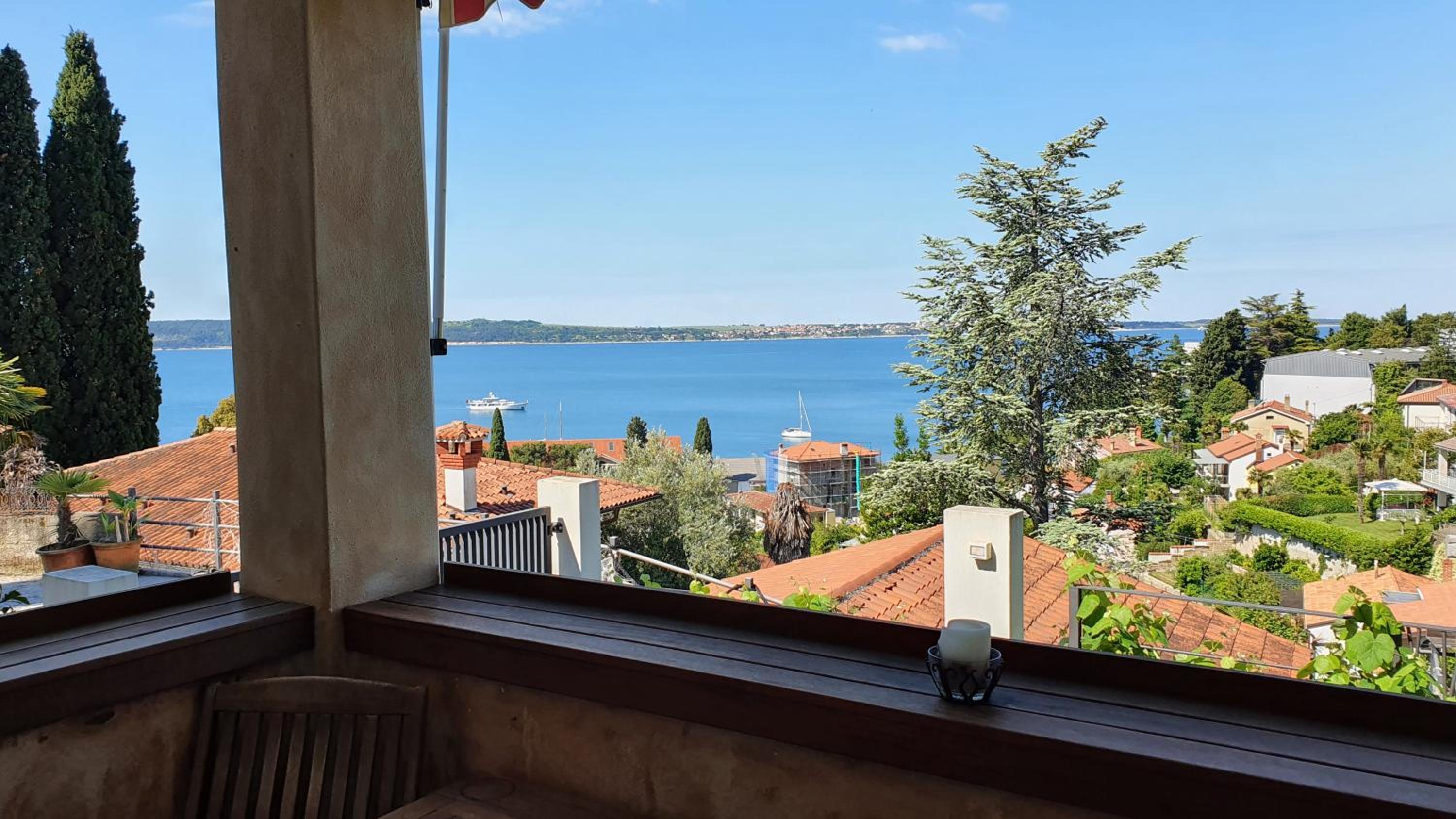 Apartment with Sea View photo 2