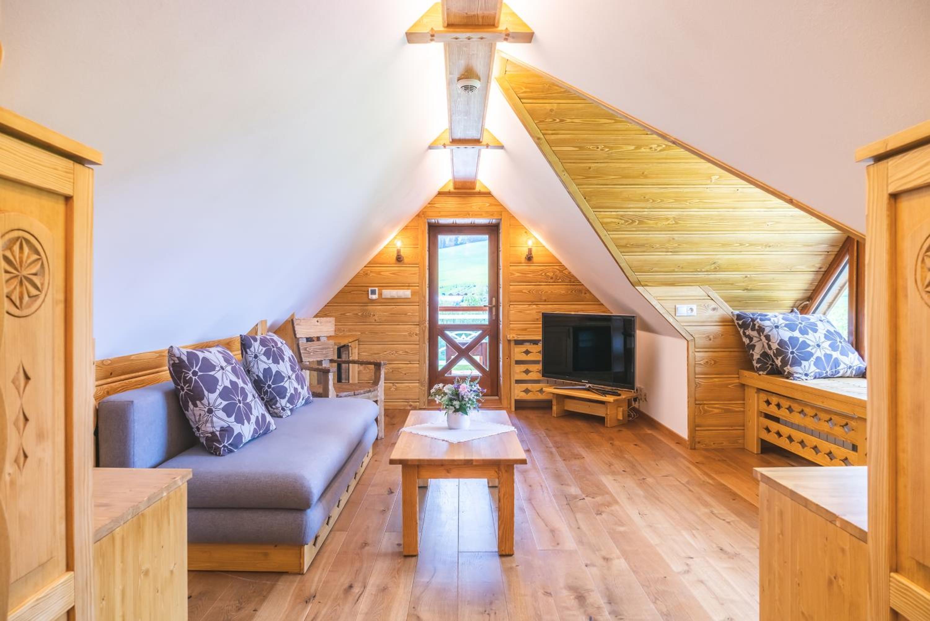 Loft - Photo 9