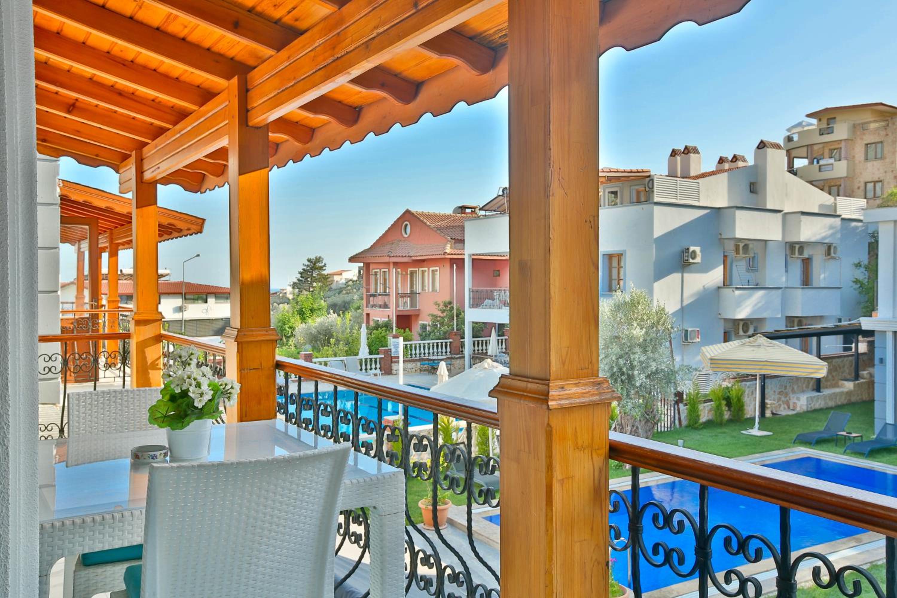 Apartment with Pool View  - Photo 32