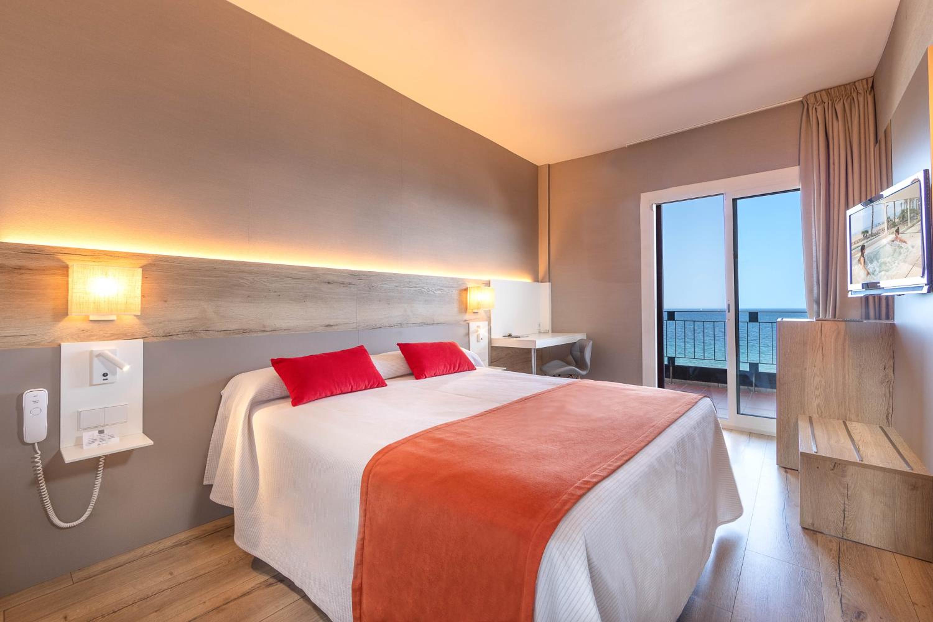 Superior Double or Twin Room with Sea View and Spa Access - Photo 1