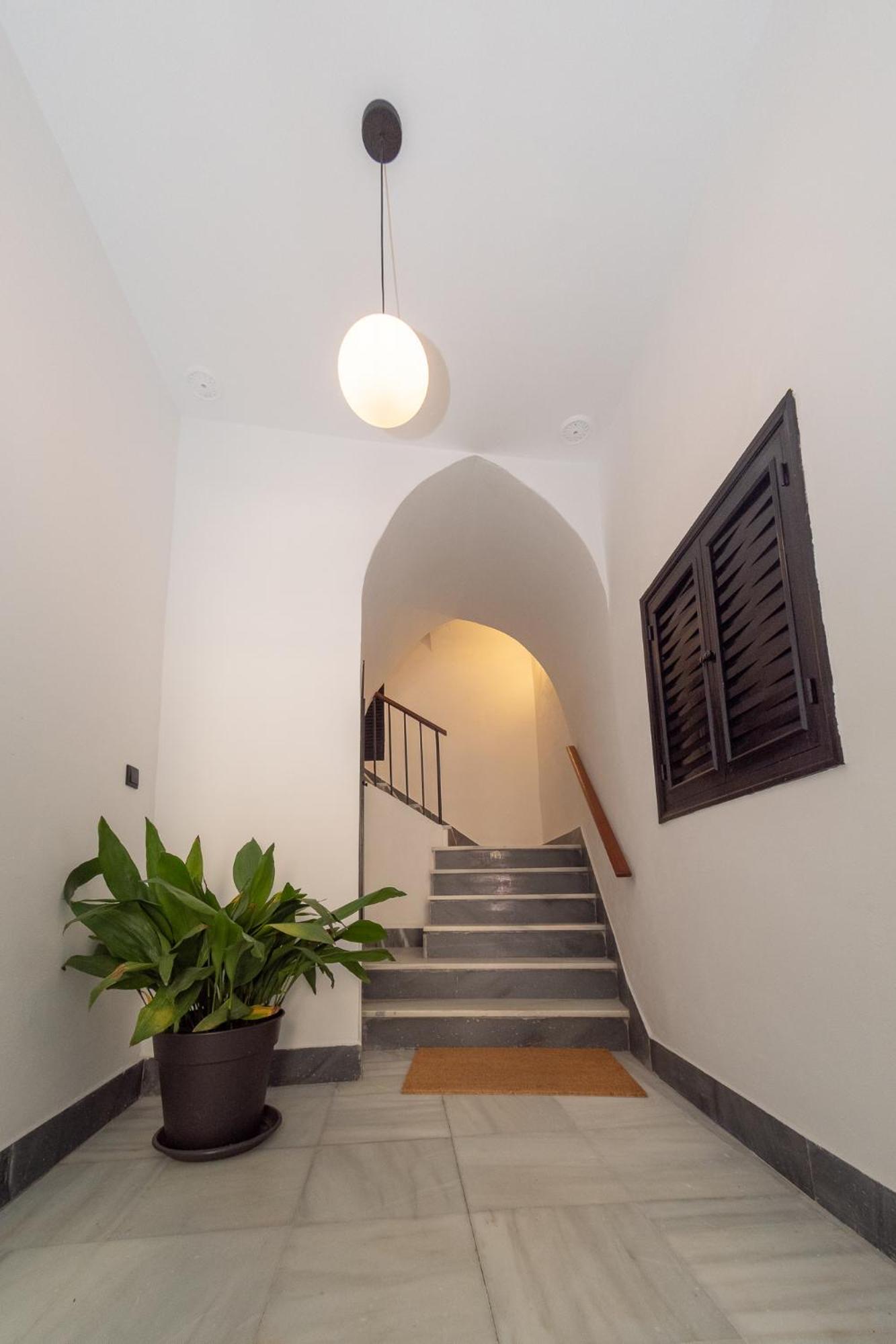 One-Bedroom Apartment - Photo 13