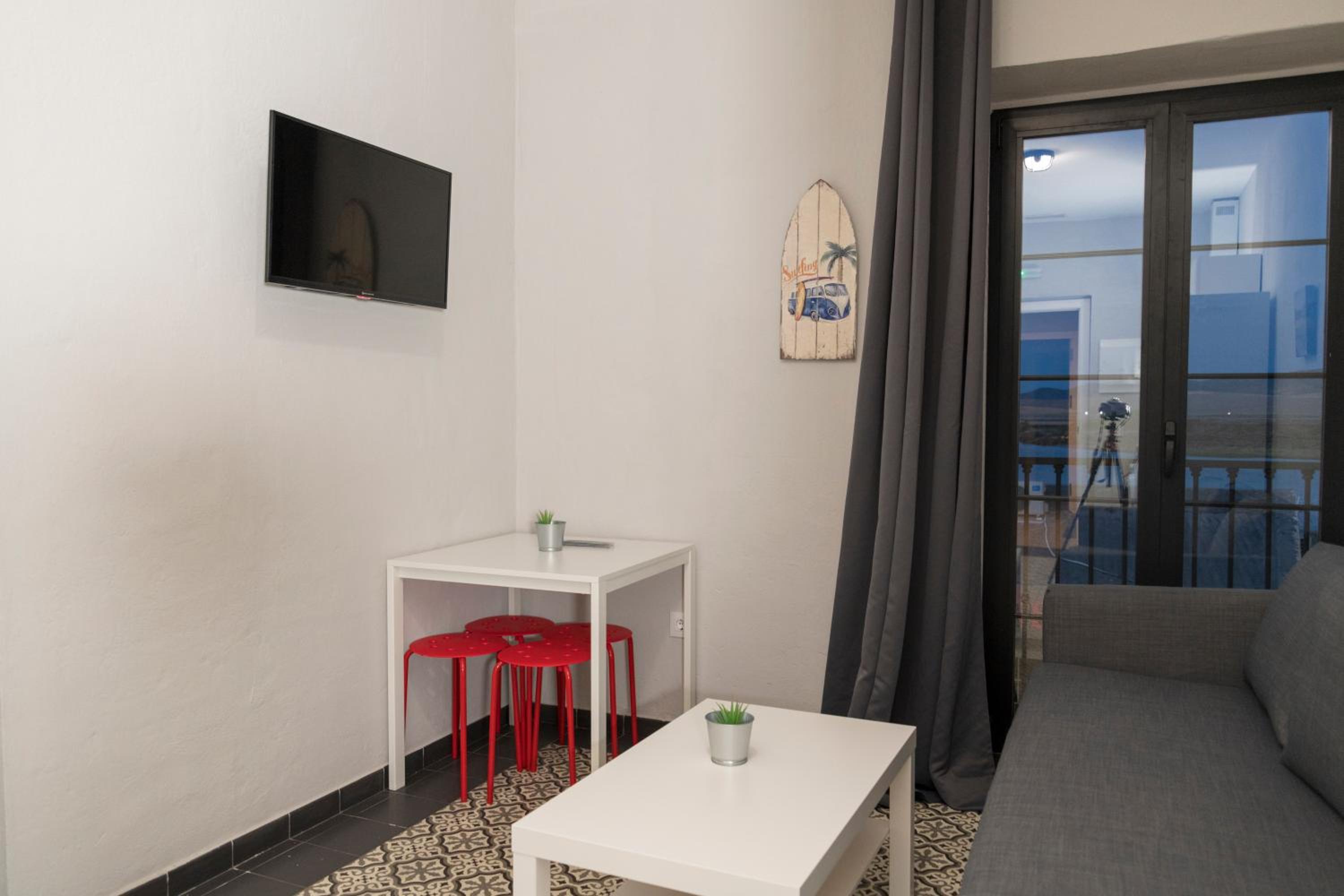 Family Apartment (2 Adults + 2 Children) - Photo 3