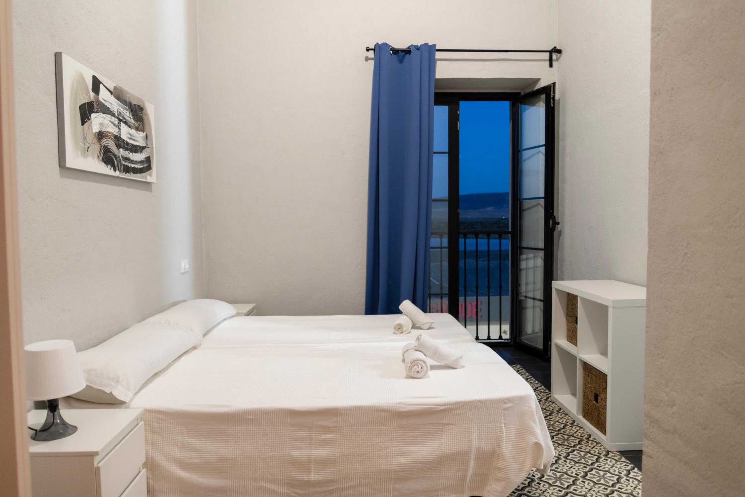 Family Apartment (2 Adults + 2 Children) - Photo 10