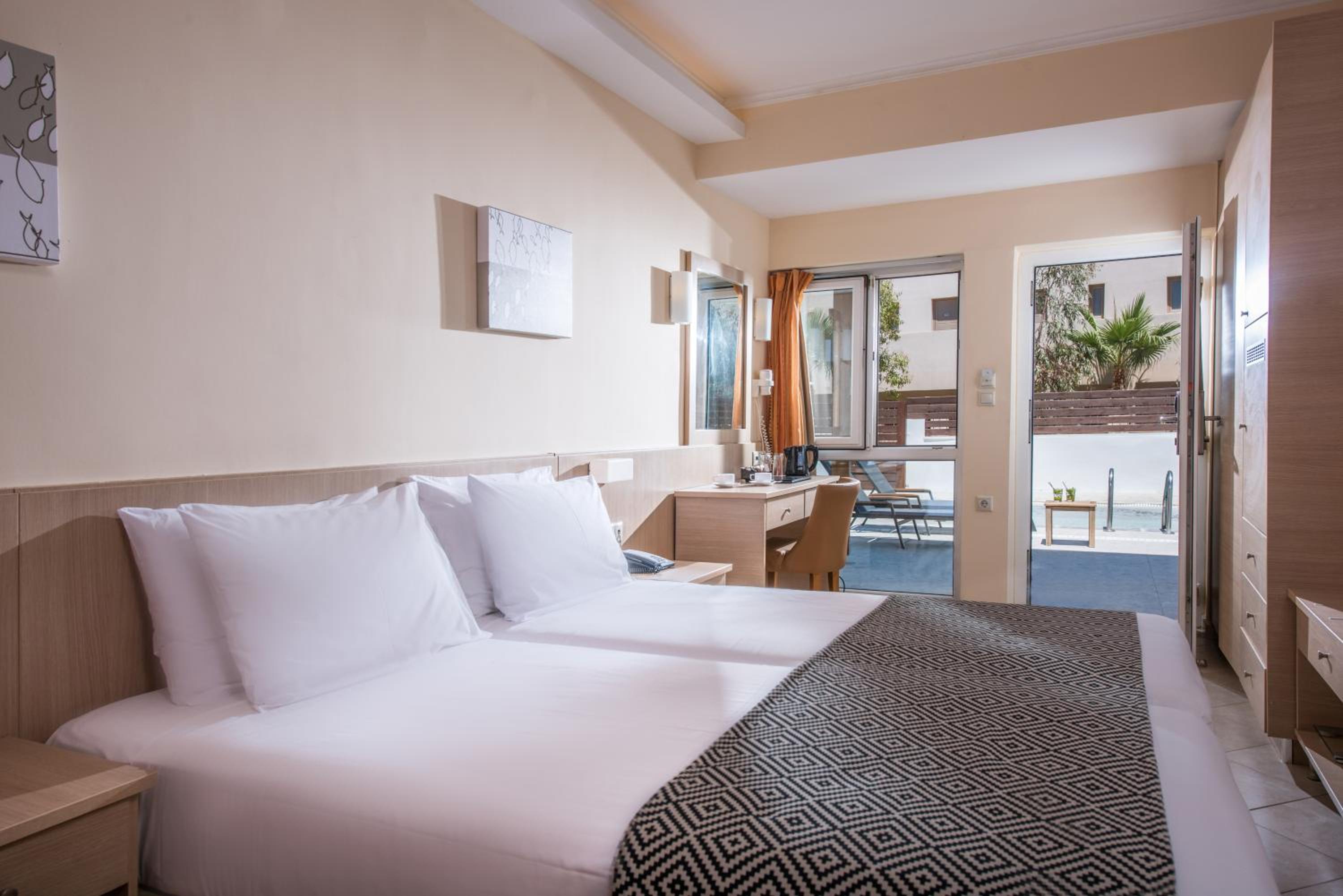 Standard Double Room with Private Pool - Photo 1